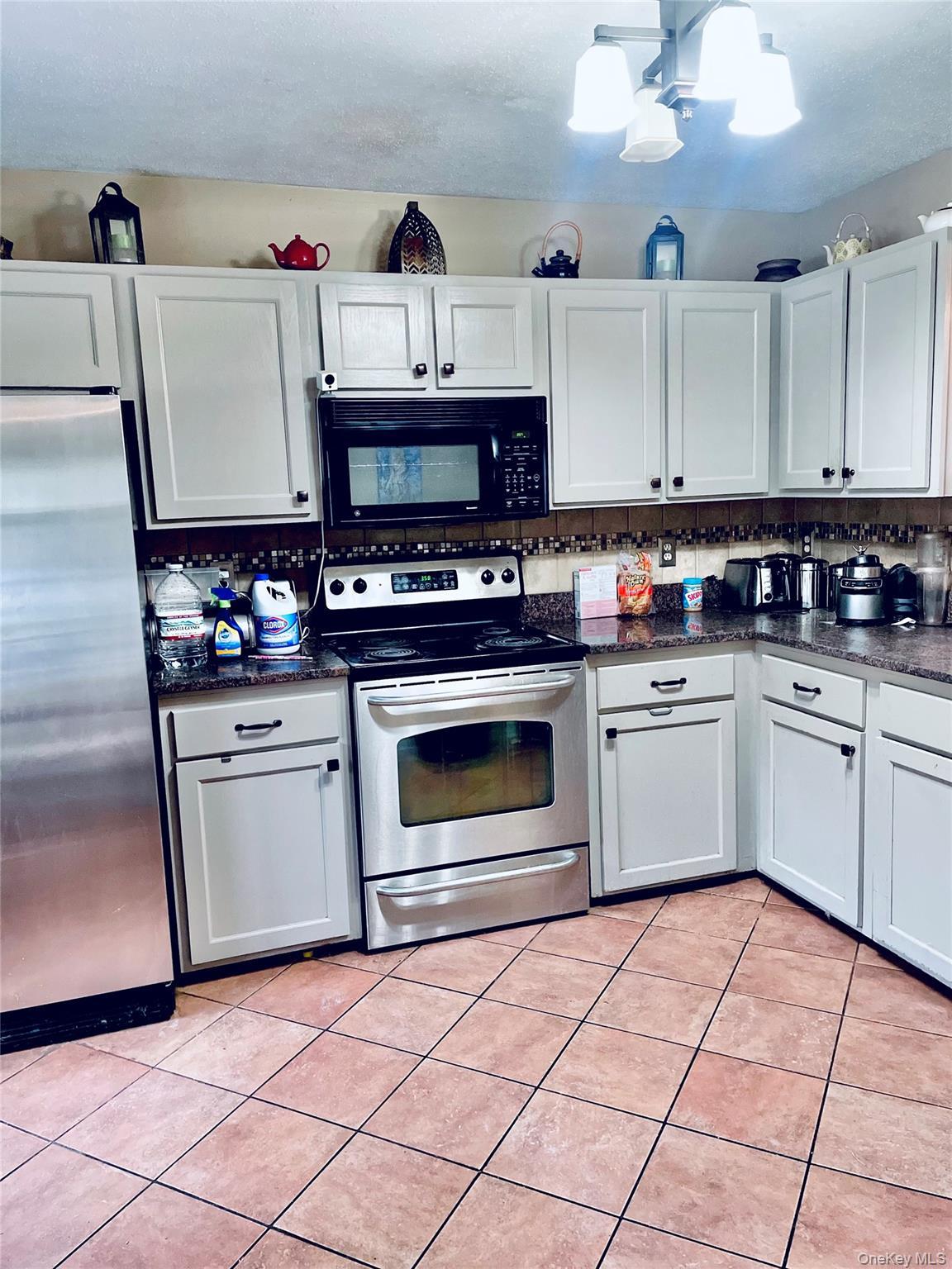 Condo Timberline  Dutchess County, NY 12564, MLS-960733-10