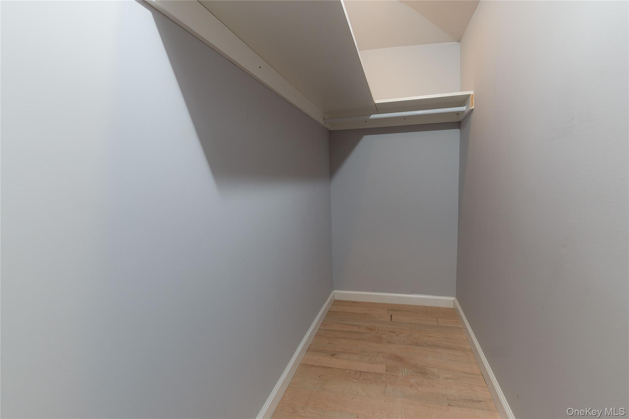 Single Family 70th Queens, NY 11385, MLS-960748-21