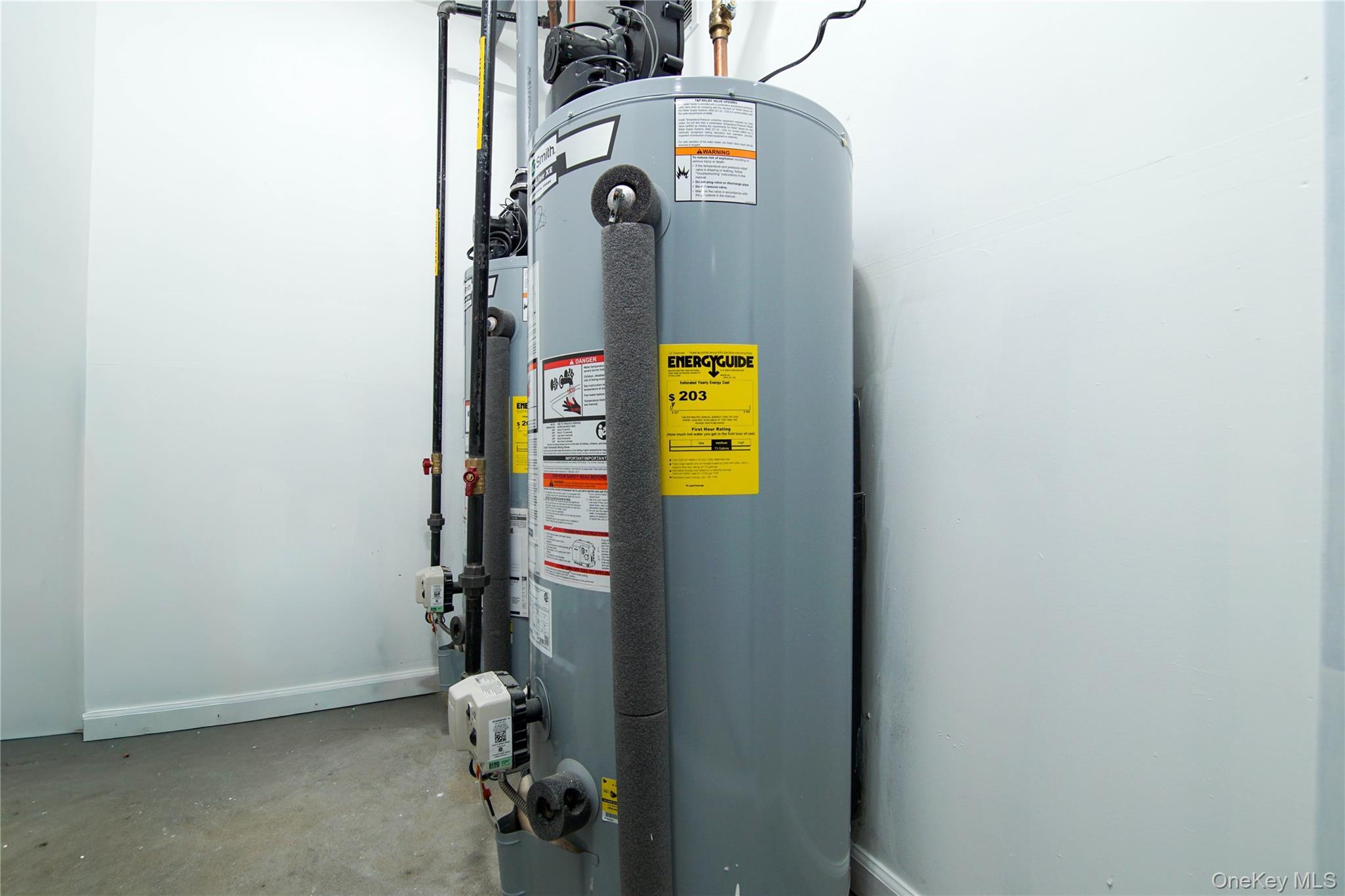 Single Family 70th Queens, NY 11385, MLS-960748-22