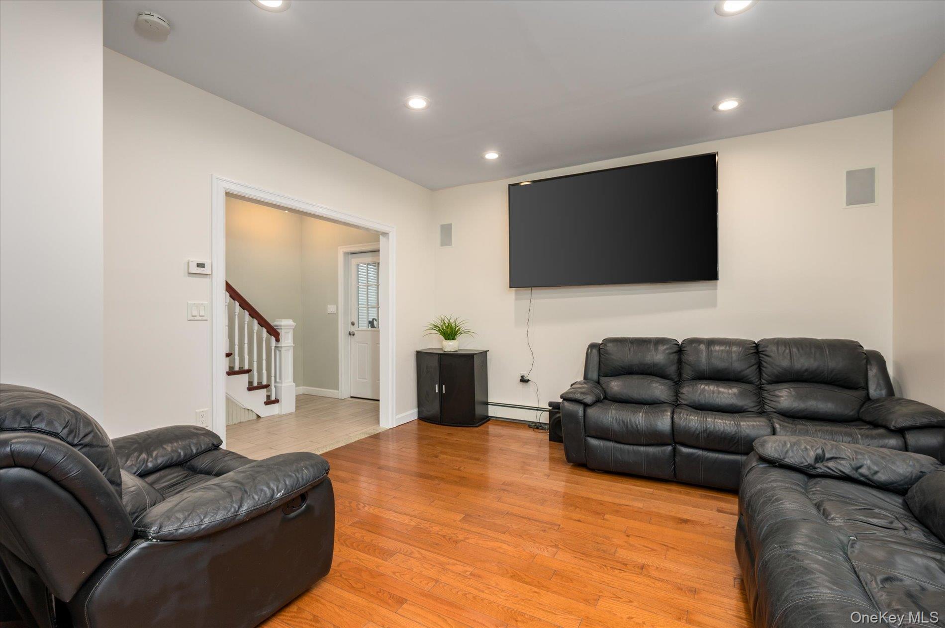 Single Family Front  Nassau County, NY 11735, MLS-960762-6