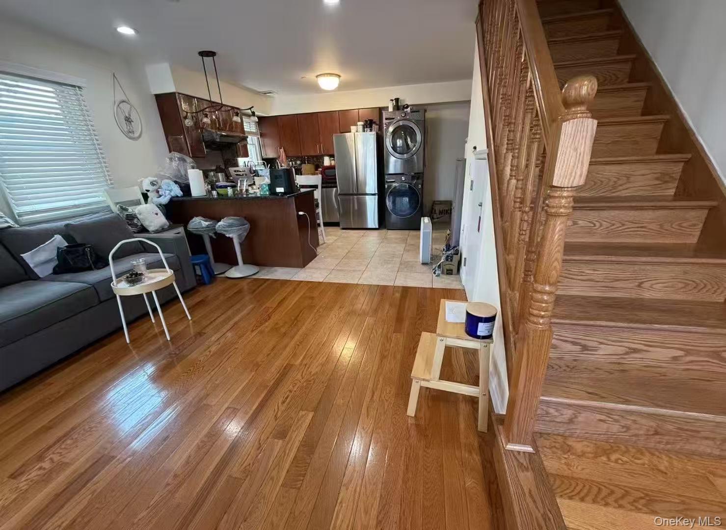 Condo 194th  Queens, NY 11358, MLS-960783-10