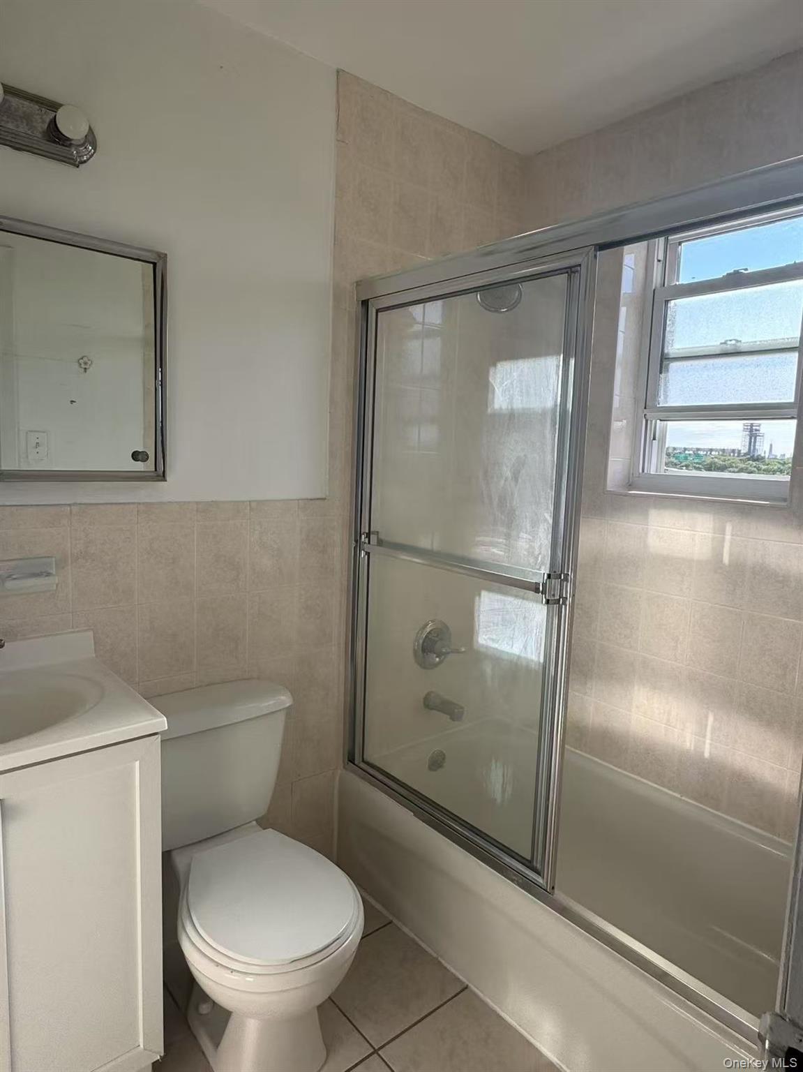 Condo 194th  Queens, NY 11358, MLS-960783-7