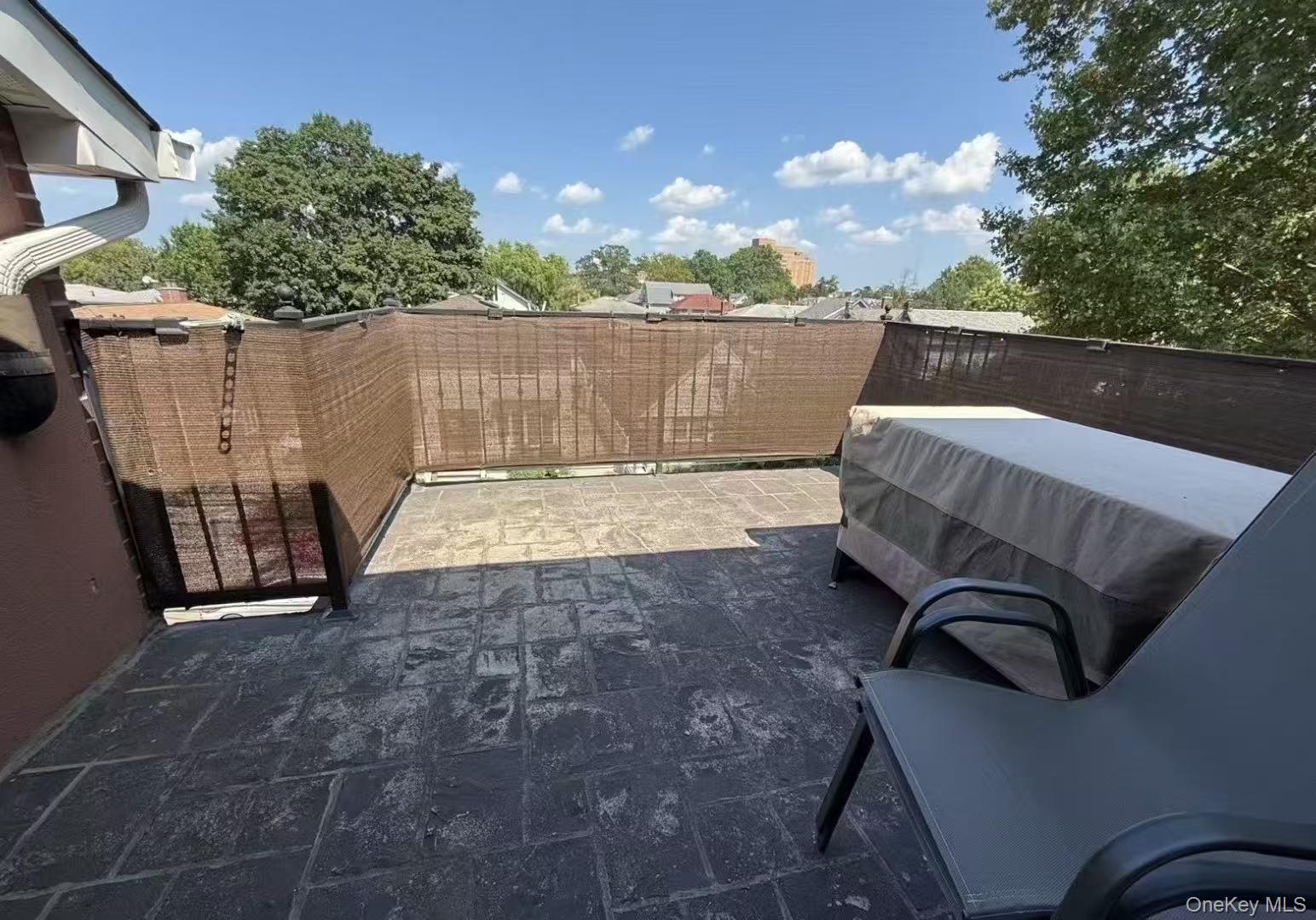 Condo 194th  Queens, NY 11358, MLS-960783-9