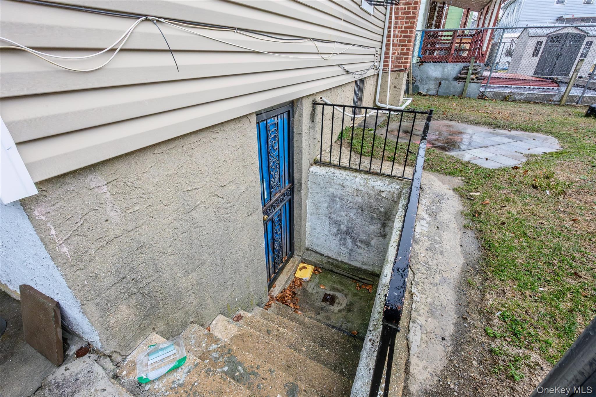 Single Family Bessemund  Queens, NY 11691, MLS-960799-35