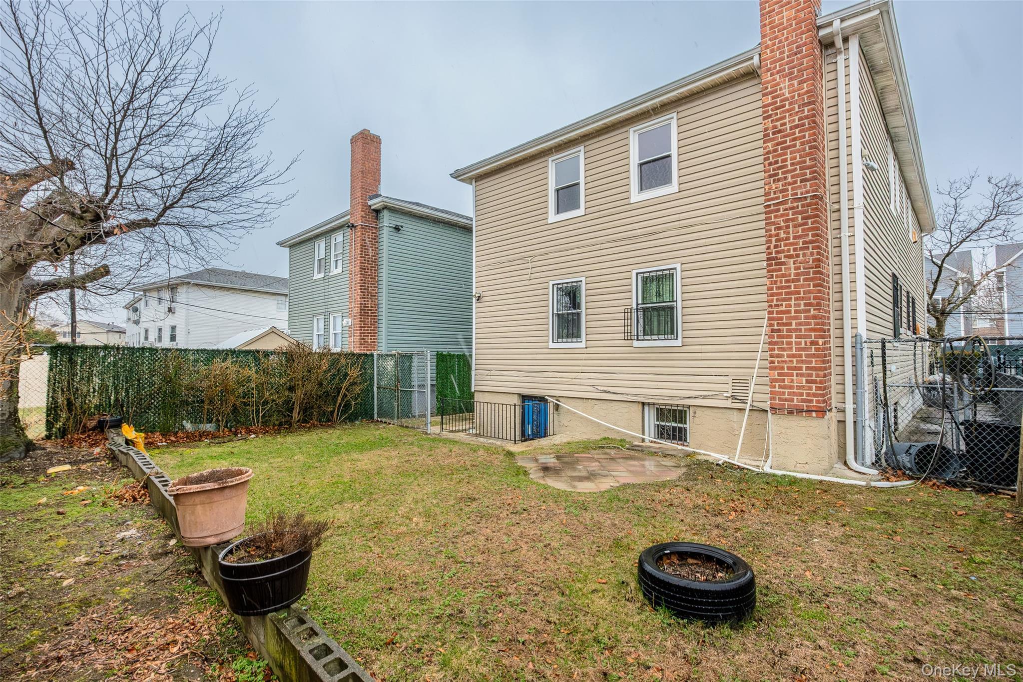 Single Family Bessemund  Queens, NY 11691, MLS-960799-38