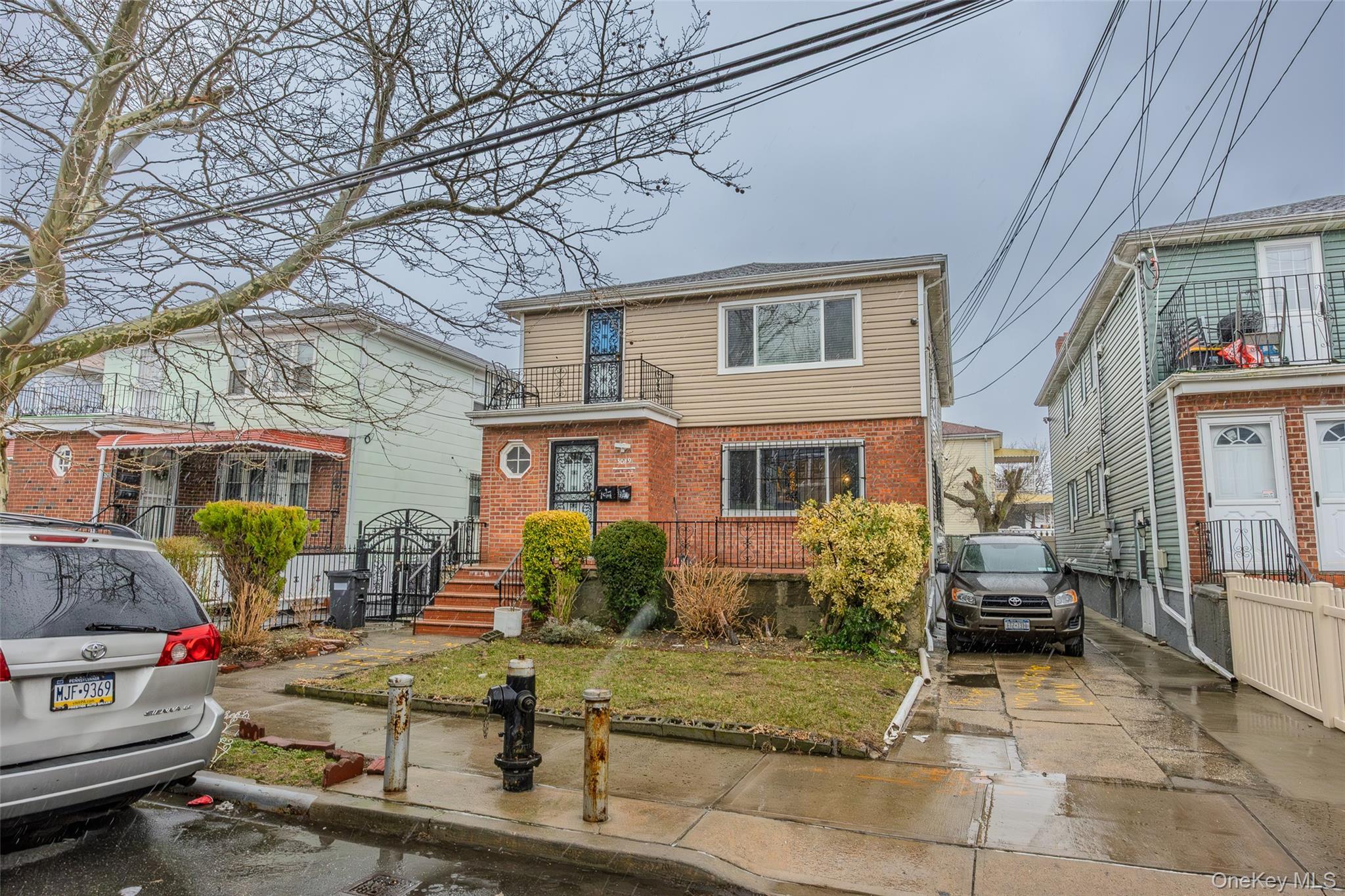 Single Family Bessemund  Queens, NY 11691, MLS-960799-39