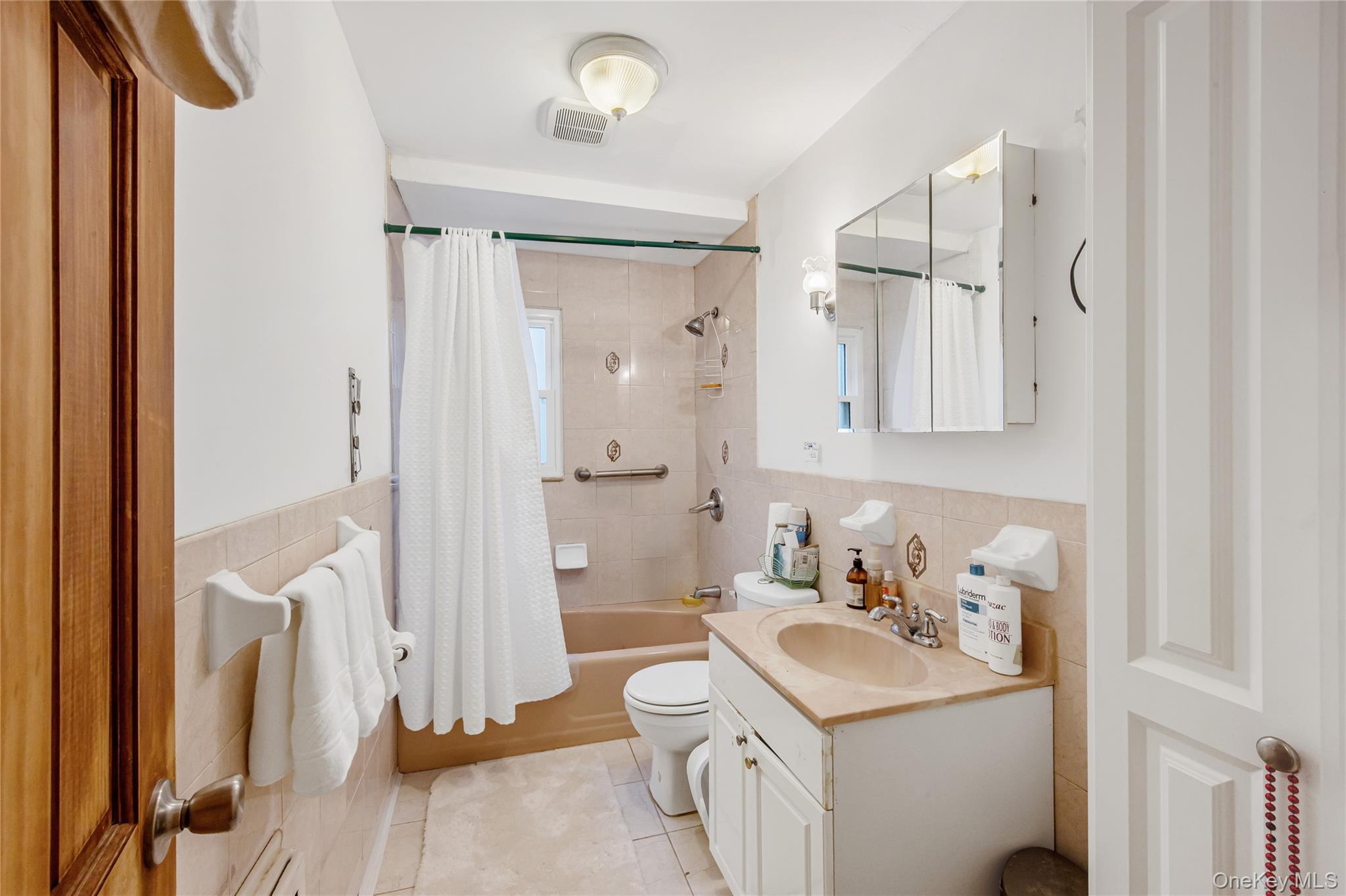 Single Family Bessemund  Queens, NY 11691, MLS-960799-8