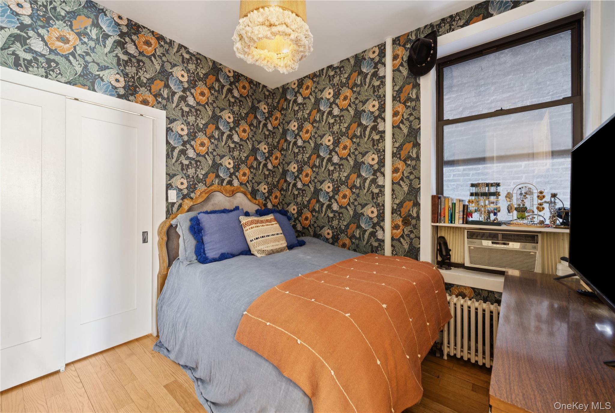 Coop 84th  Manhattan, NY 10024, MLS-960801-4