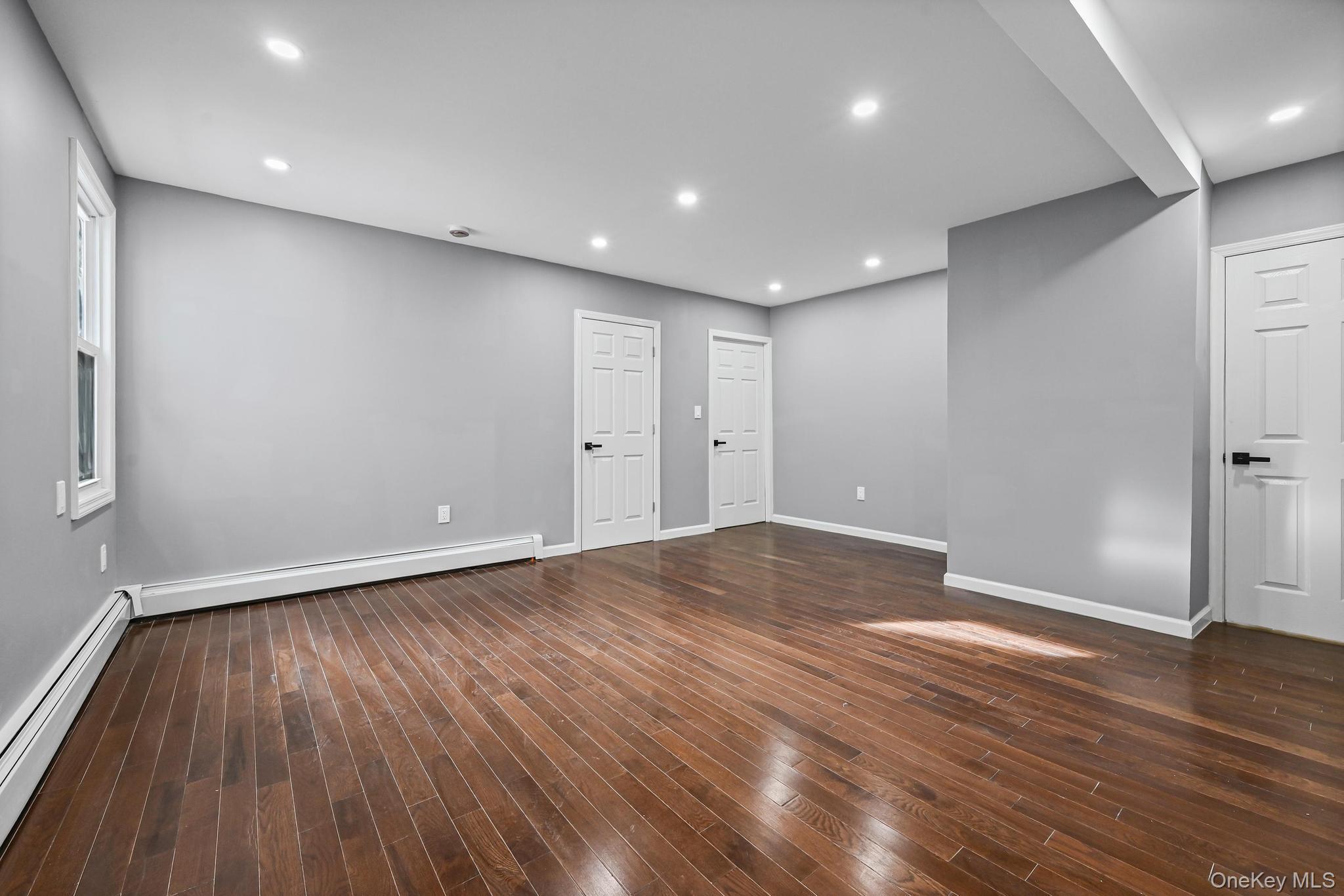 Single Family 202nd  Queens, NY 11412, MLS-960820-19