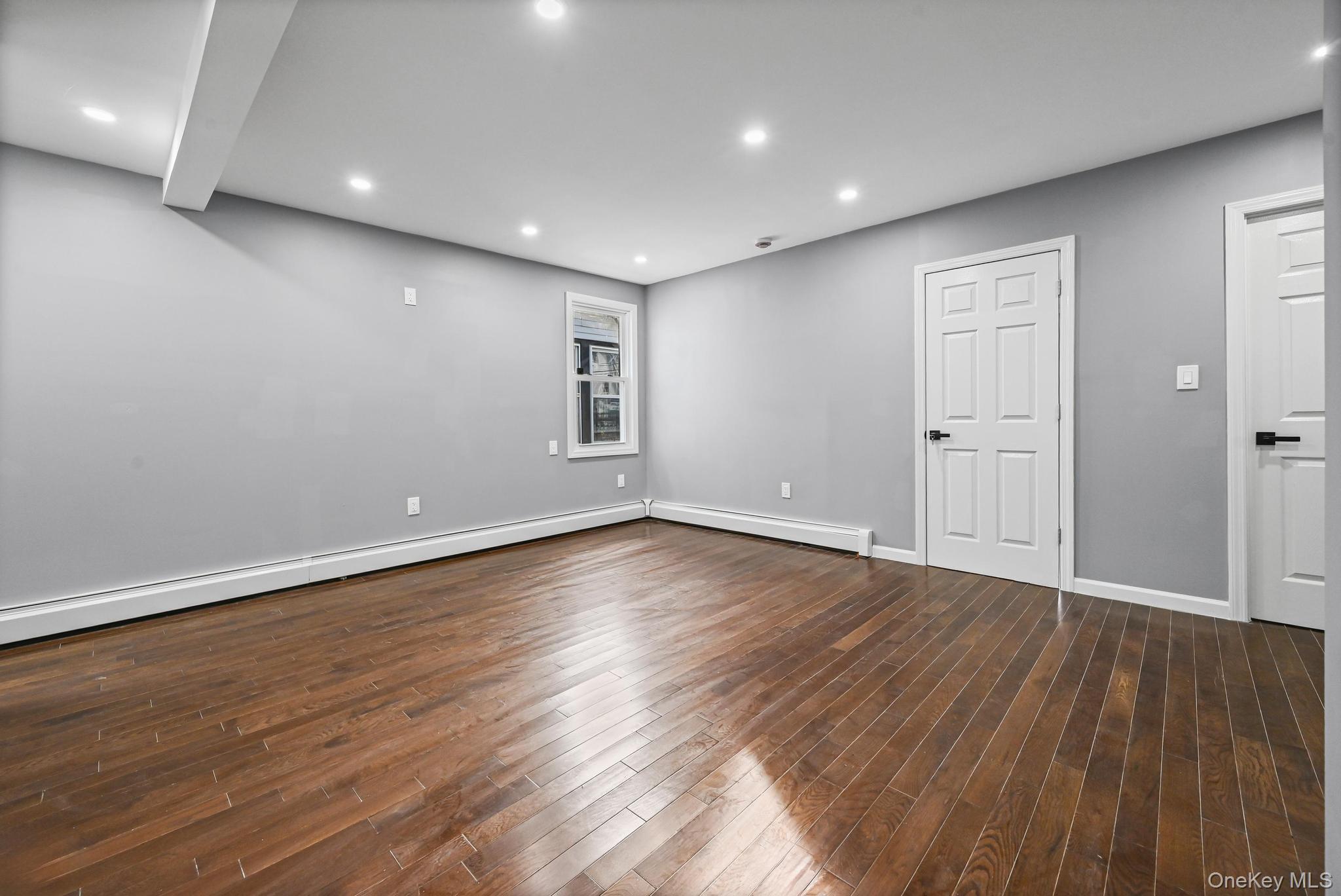 Single Family 202nd  Queens, NY 11412, MLS-960820-20