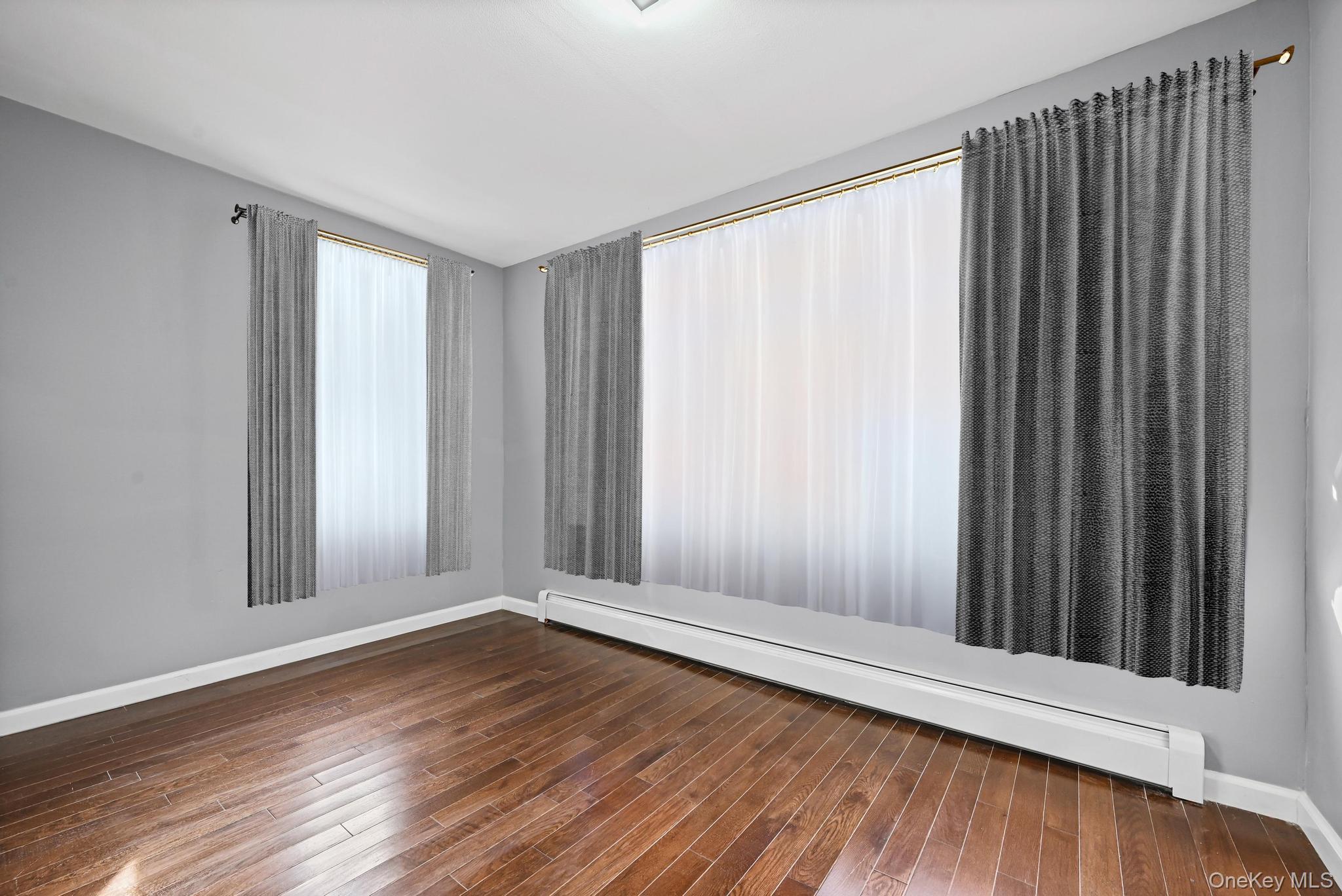 Single Family 202nd  Queens, NY 11412, MLS-960820-27