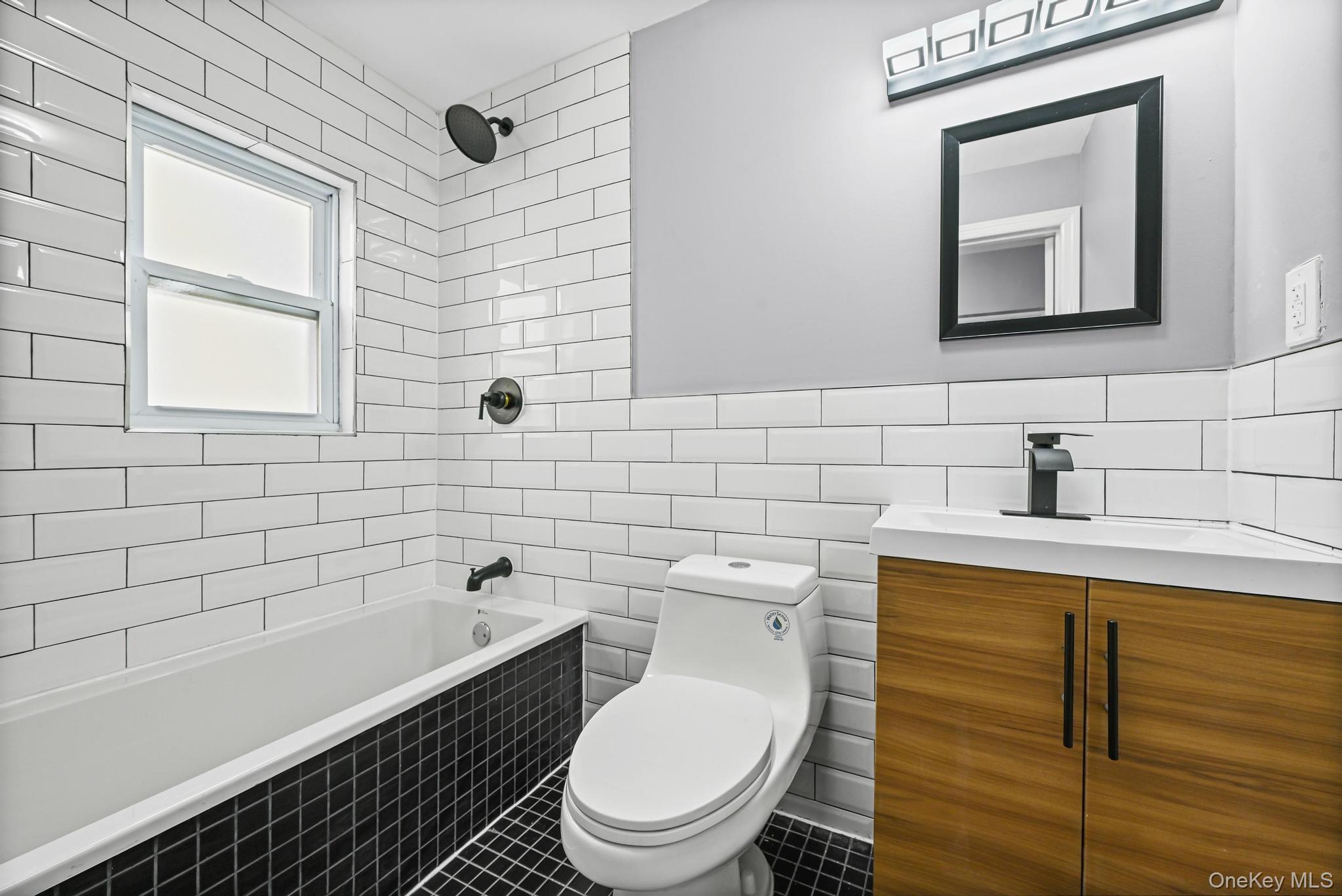 Single Family 202nd  Queens, NY 11412, MLS-960820-32