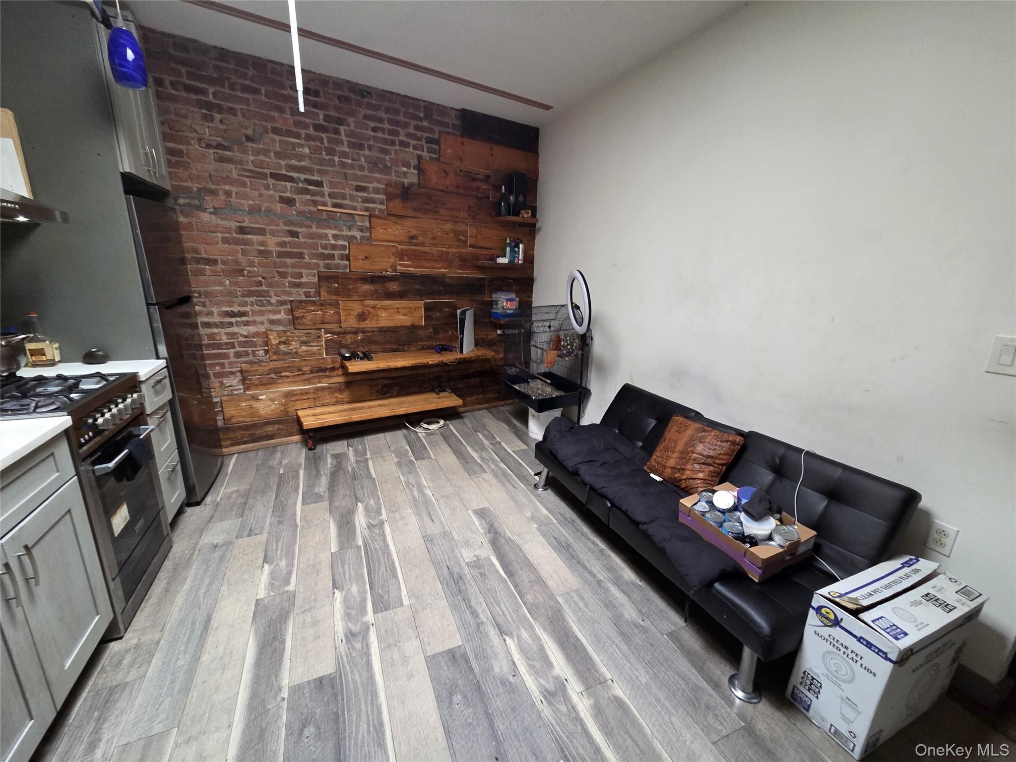 Commercial Sale Eastern Parkway Brooklyn, NY 11233, MLS-960822-4