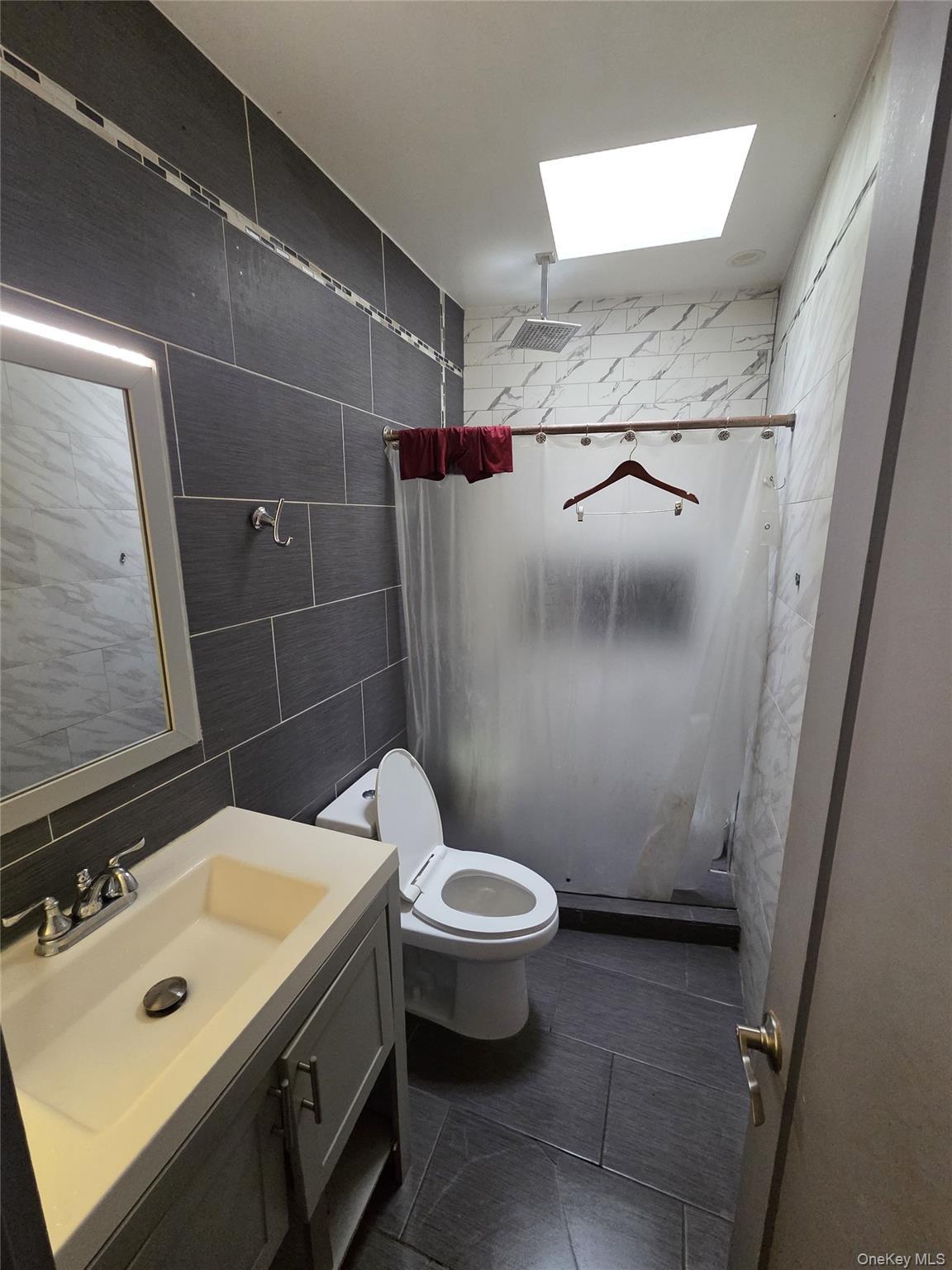 Commercial Sale Eastern Parkway Brooklyn, NY 11233, MLS-960822-6