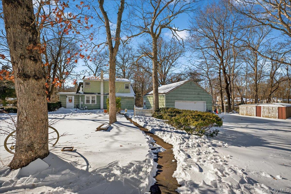 Single Family Main  Suffolk County, NY 11950, MLS-960861-13