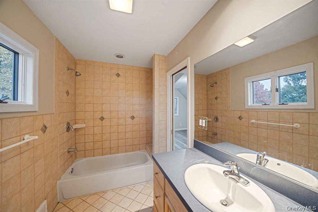 Single Family Sibley  Suffolk County, NY 11746, MLS-960872-18