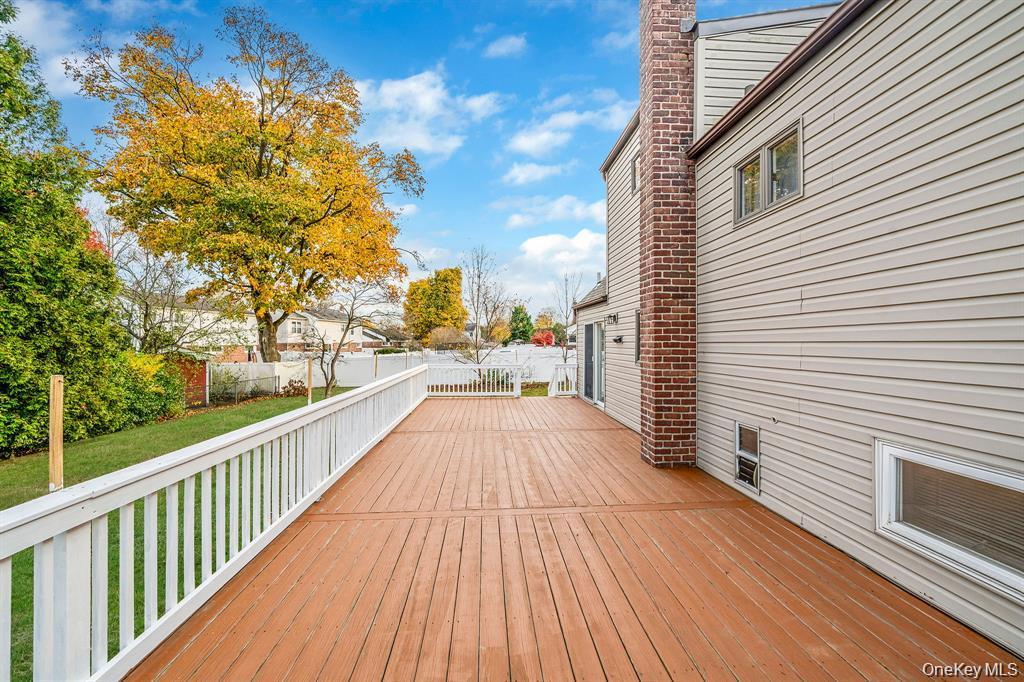 Single Family Sibley  Suffolk County, NY 11746, MLS-960872-5