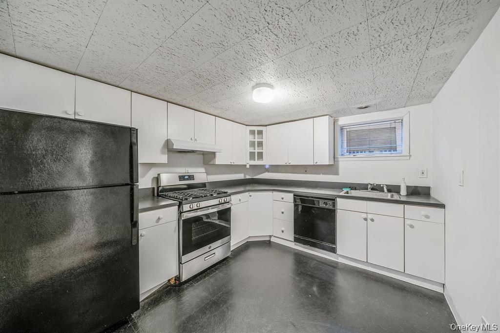 Single Family Sibley  Suffolk County, NY 11746, MLS-960872-8