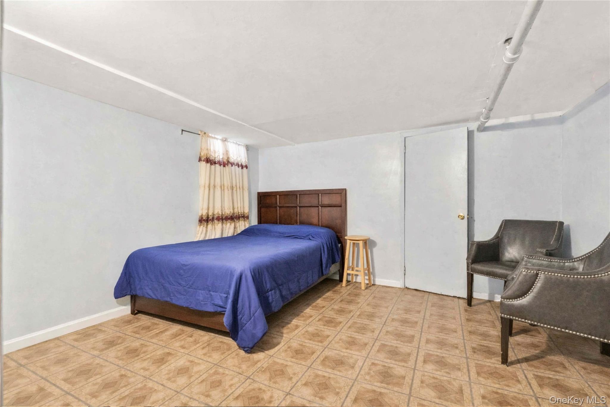 Single Family 229th Street  Queens, NY 11413, MLS-960883-16