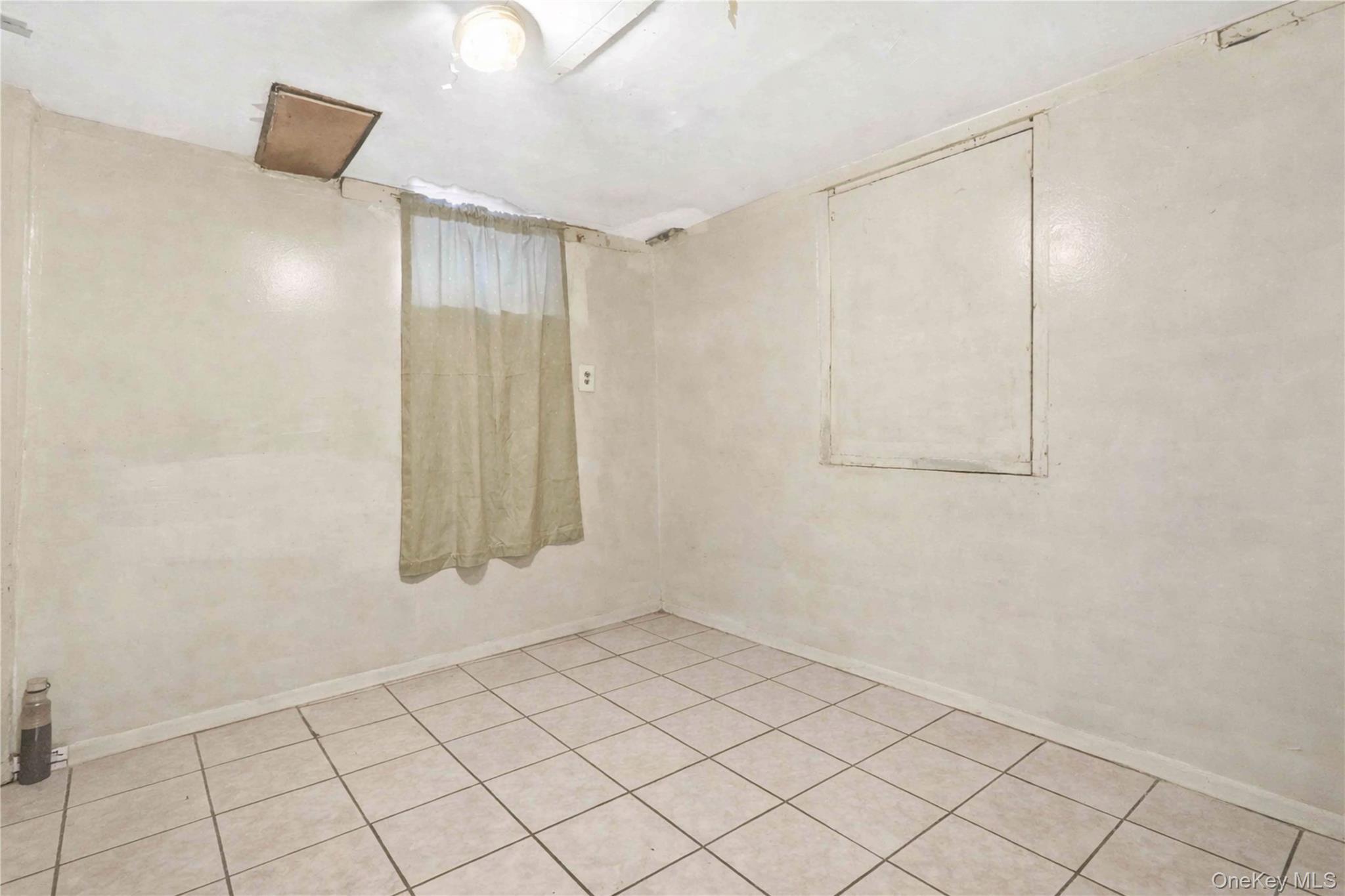 Single Family 229th Street  Queens, NY 11413, MLS-960883-19