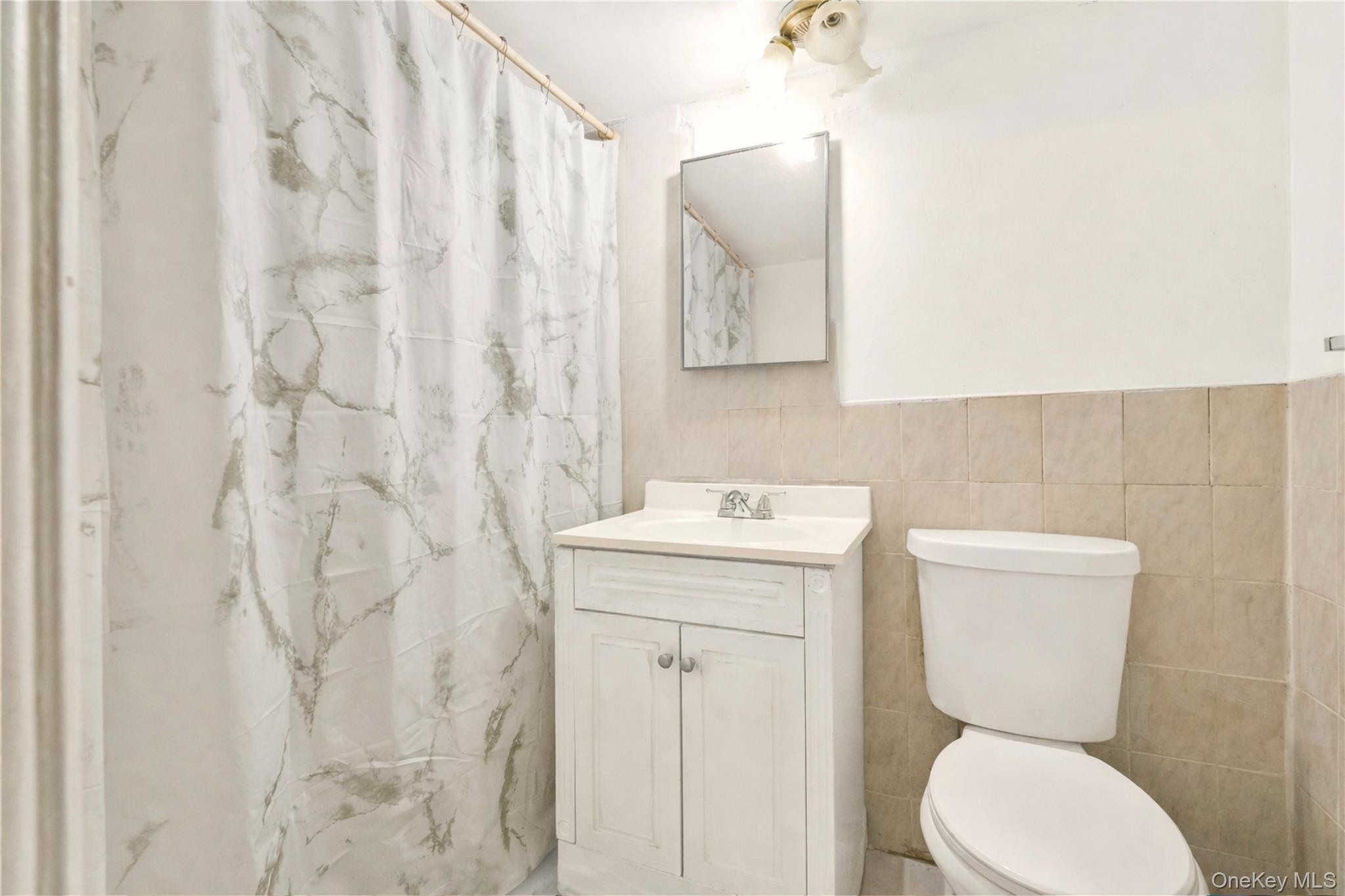 Single Family 229th Street  Queens, NY 11413, MLS-960883-26