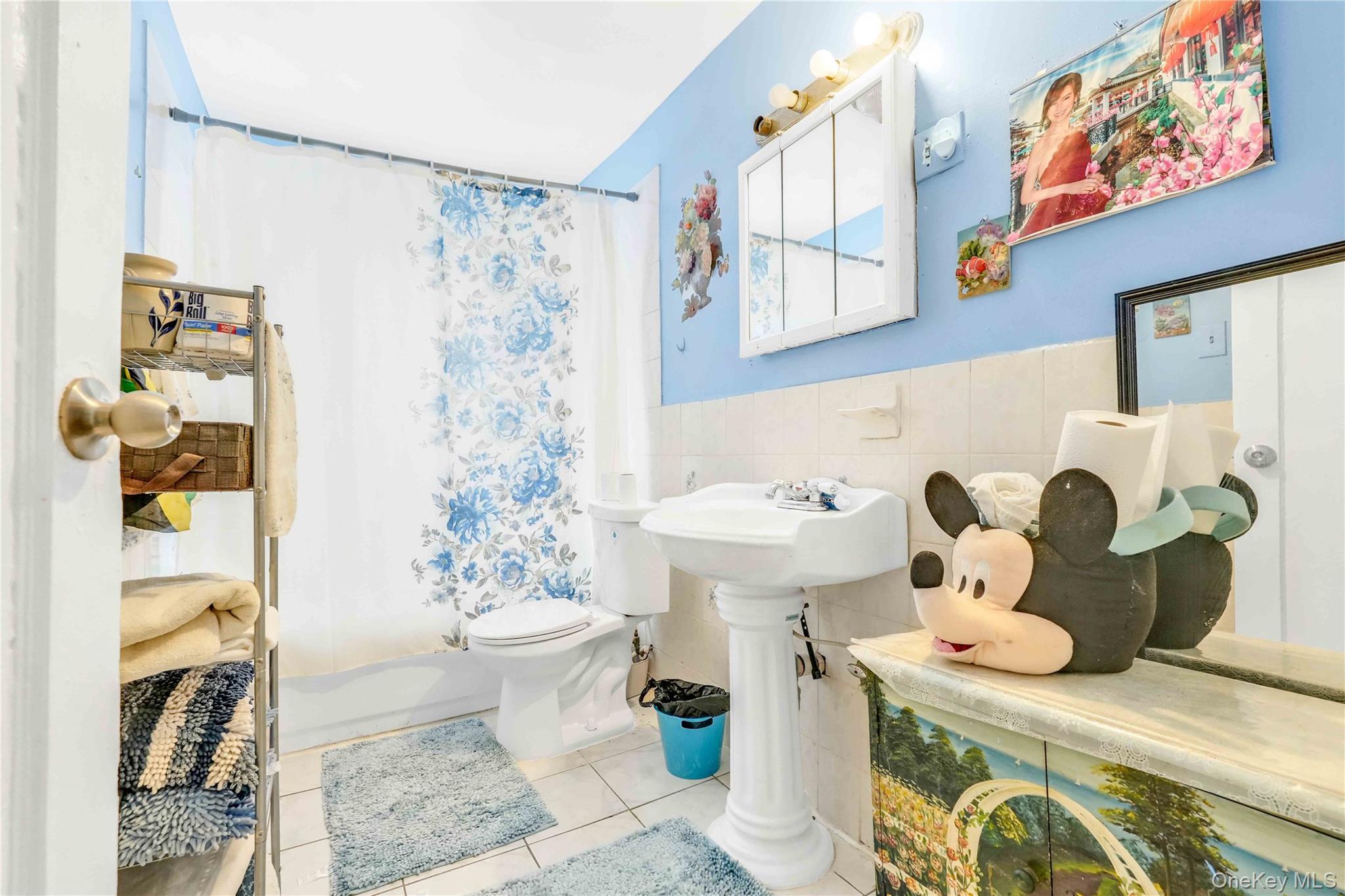 Single Family 229th Street  Queens, NY 11413, MLS-960883-31