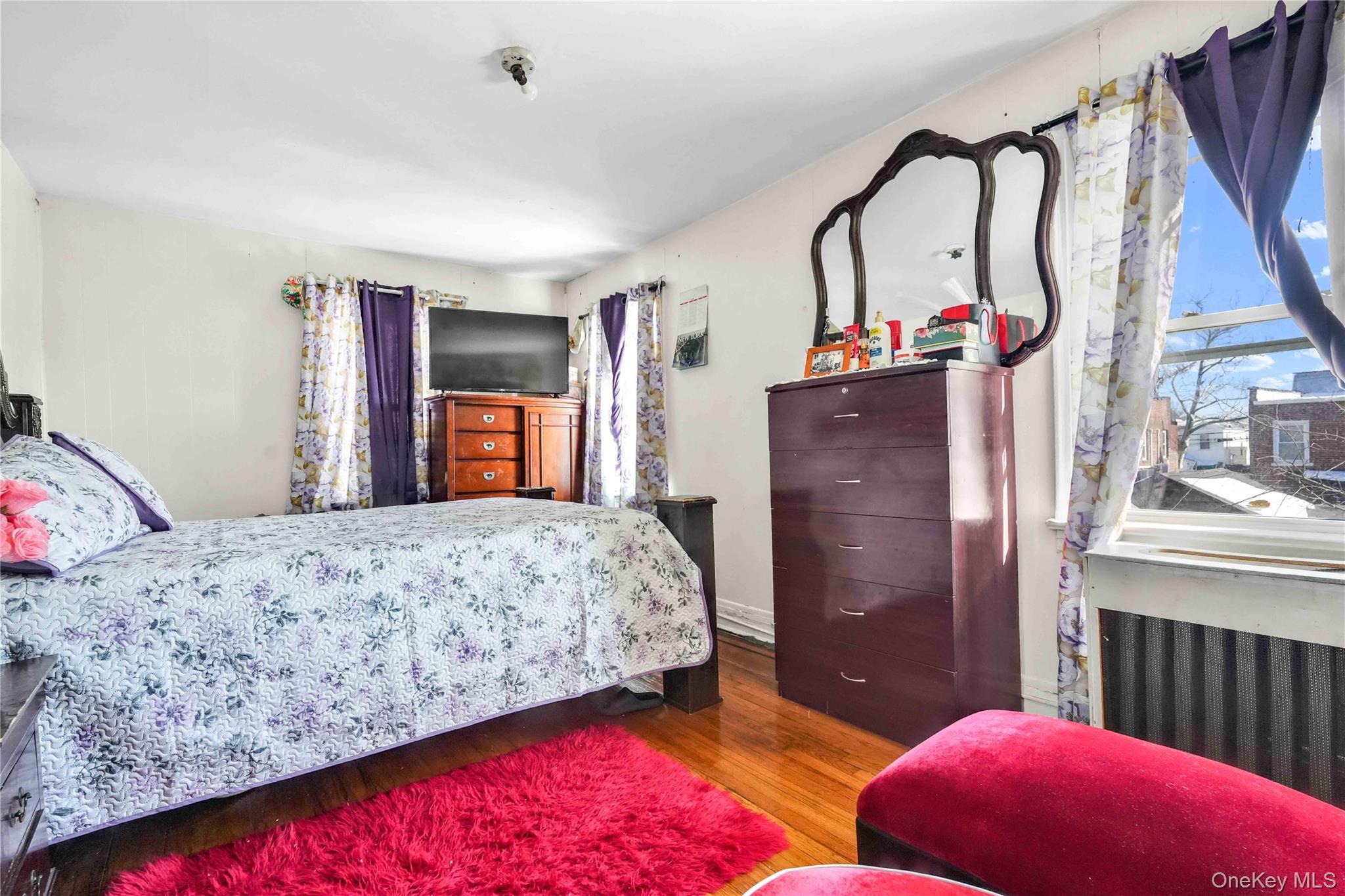 Single Family 229th Street  Queens, NY 11413, MLS-960883-33