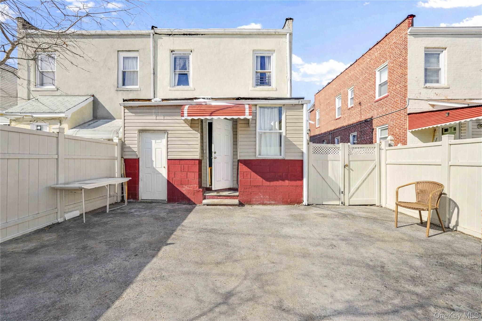 Single Family 229th Street  Queens, NY 11413, MLS-960883-36