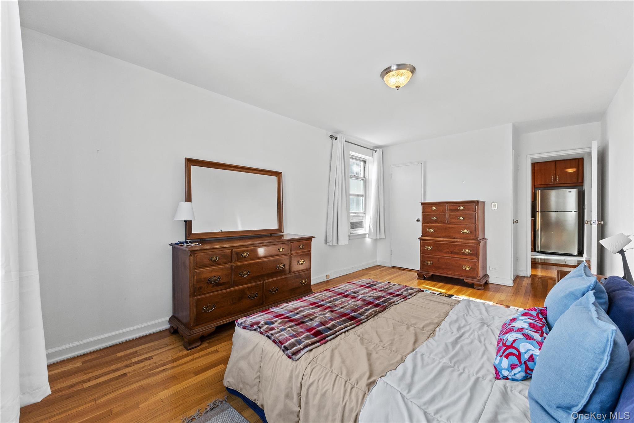 Coop 201st  Bronx, NY 10458, MLS-960885-12