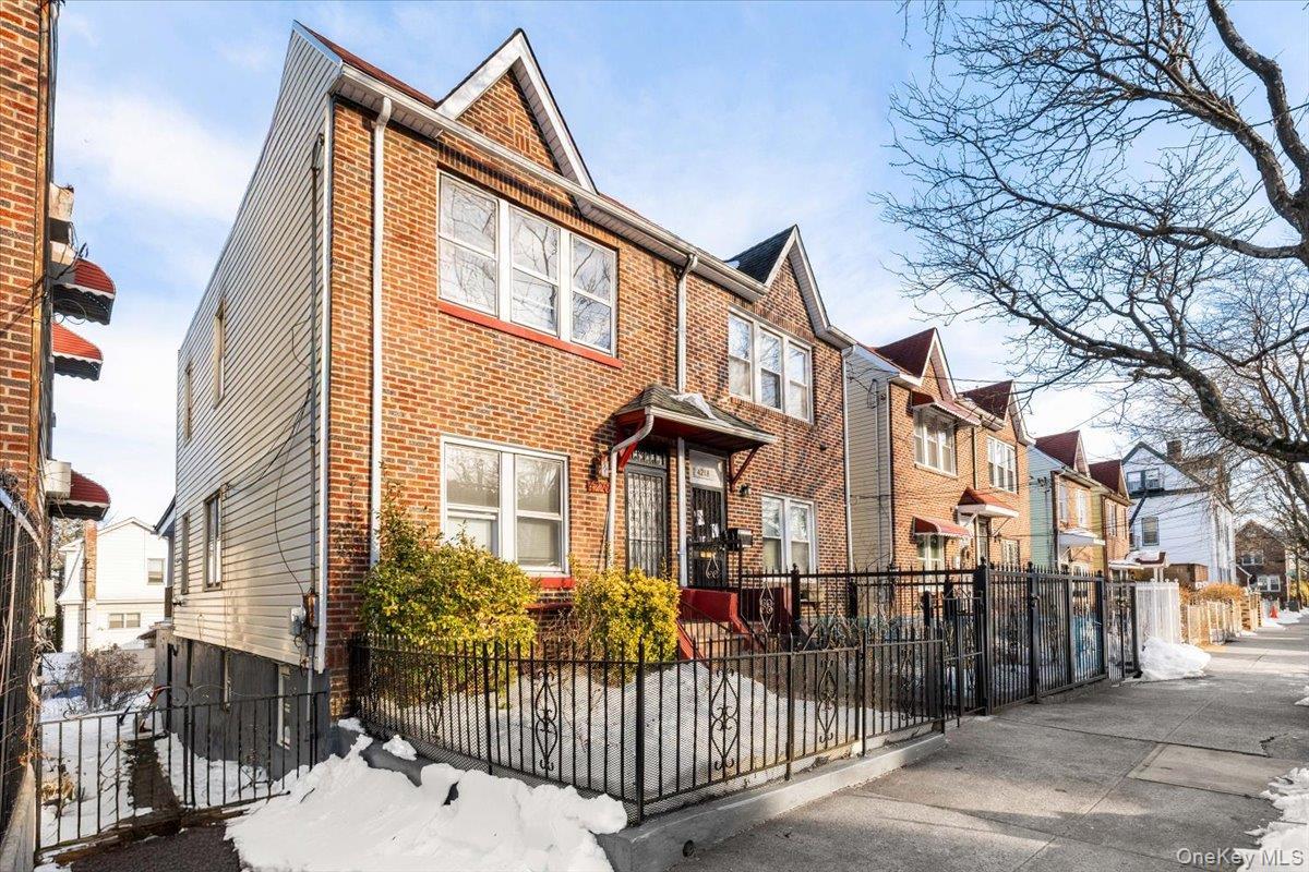 Single Family Boyd  Bronx, NY 10466, MLS-960886-2