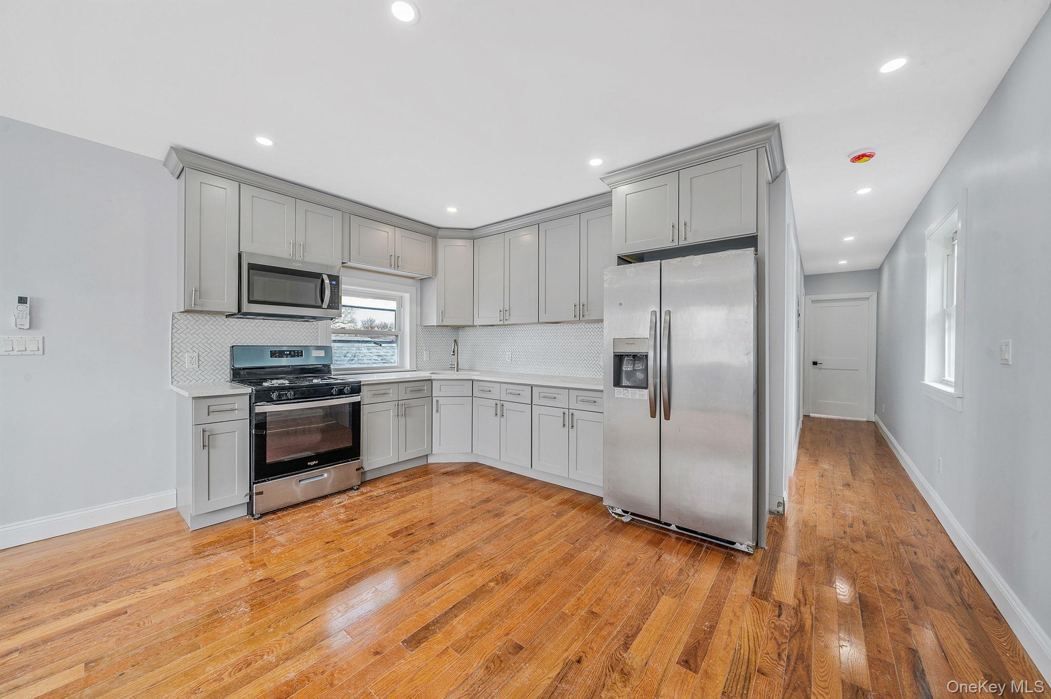 Single Family Rockaway  Brooklyn, NY 11236, MLS-960891-12