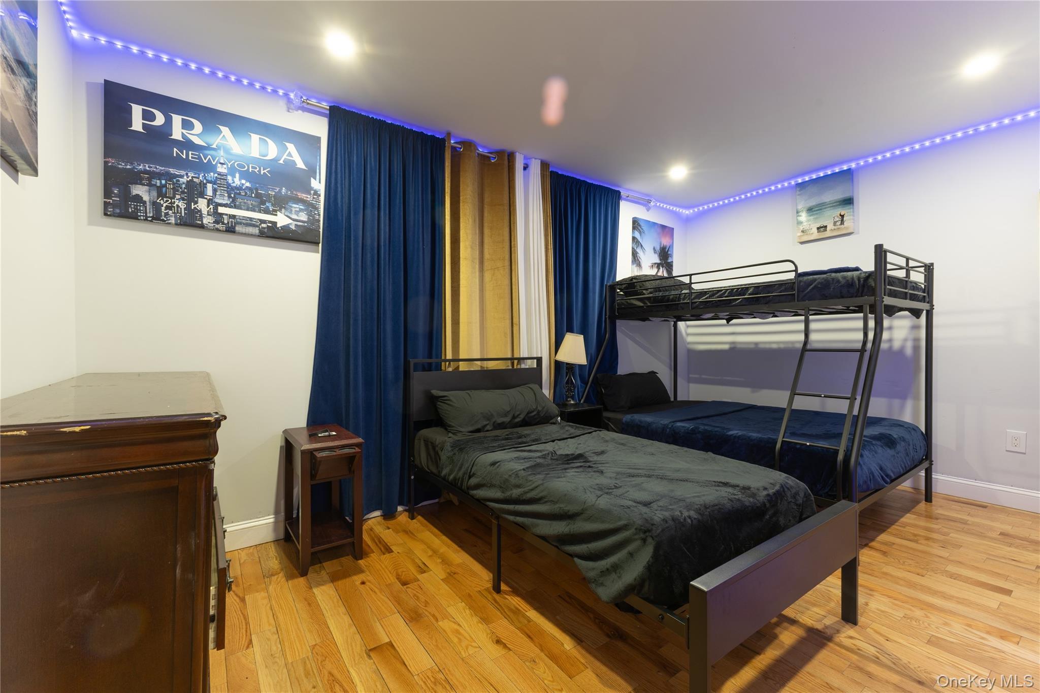 Single Family Essex  Brooklyn, NY 11208, MLS-960899-11