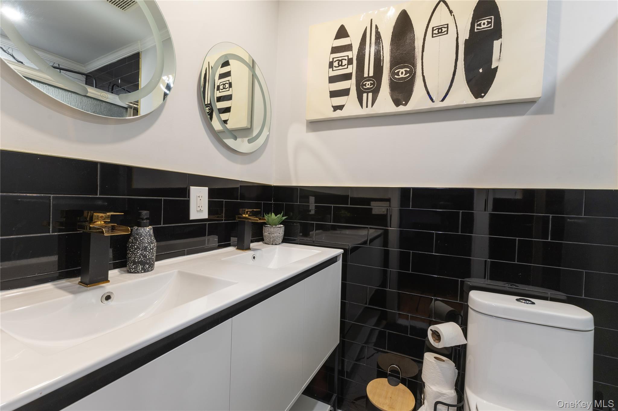 Single Family Essex  Brooklyn, NY 11208, MLS-960899-13