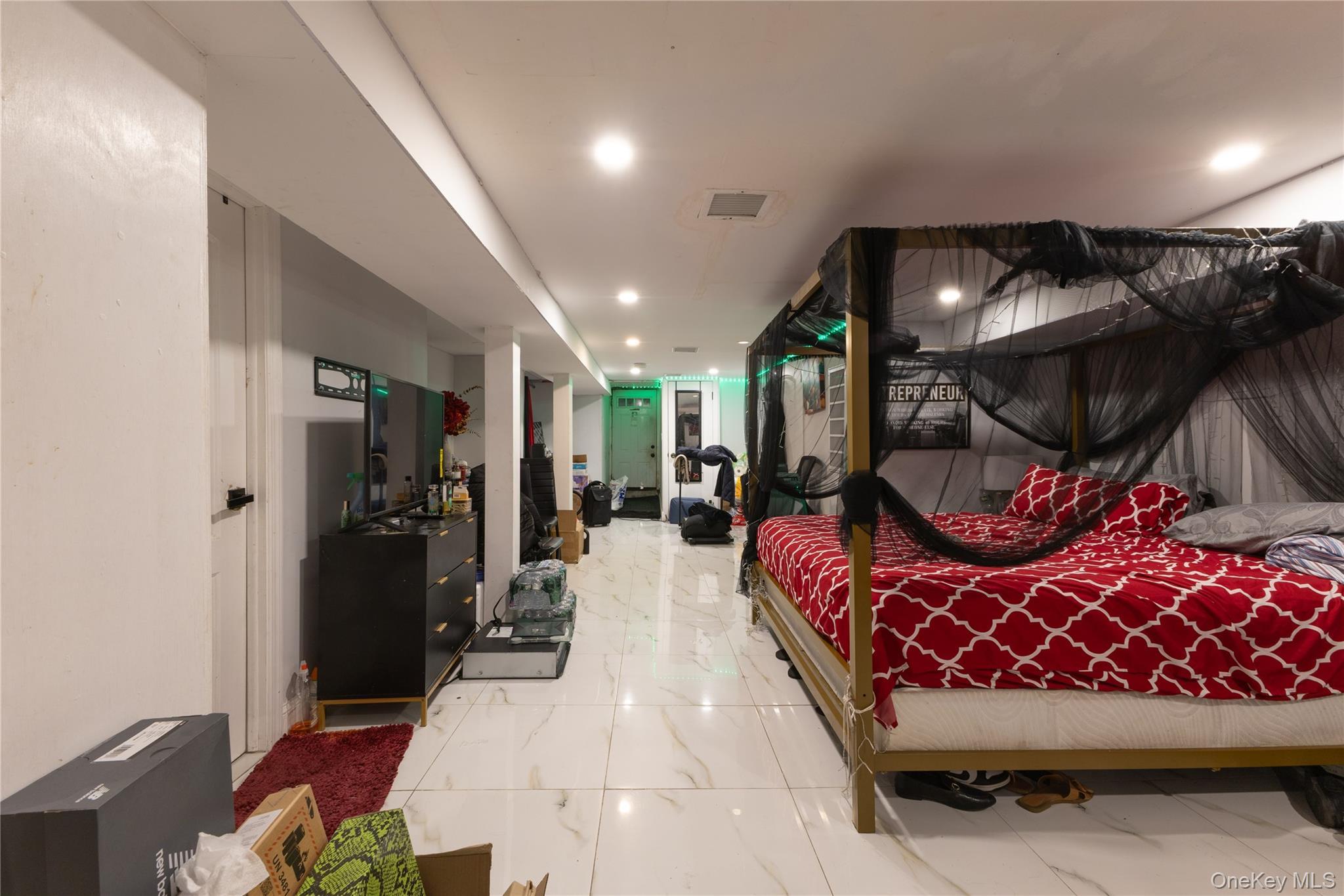 Single Family Essex  Brooklyn, NY 11208, MLS-960899-24