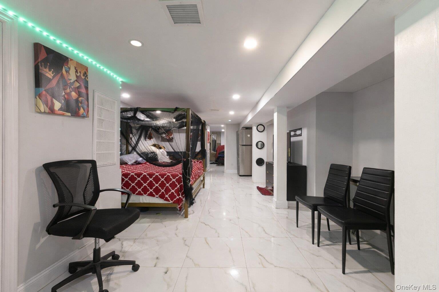 Single Family Essex  Brooklyn, NY 11208, MLS-960899-25