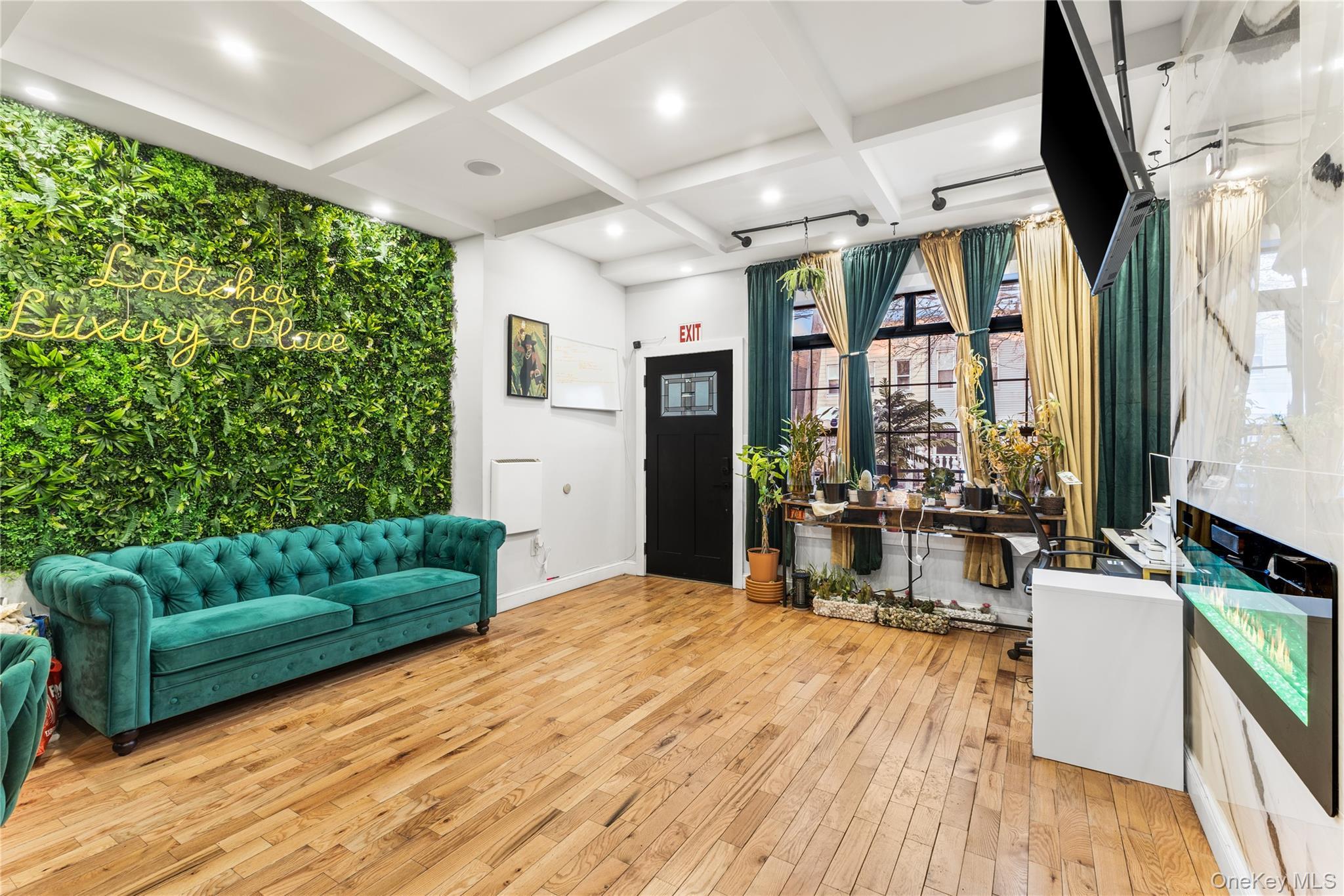 Single Family Essex  Brooklyn, NY 11208, MLS-960899-5