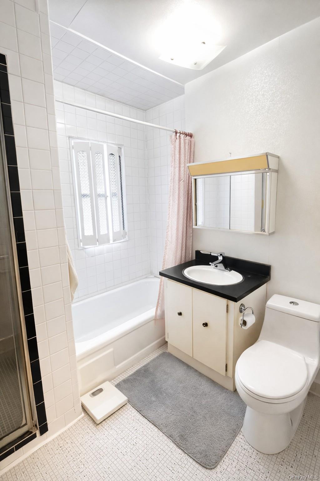 Single Family 68th Queens, NY 11374, MLS-960910-13