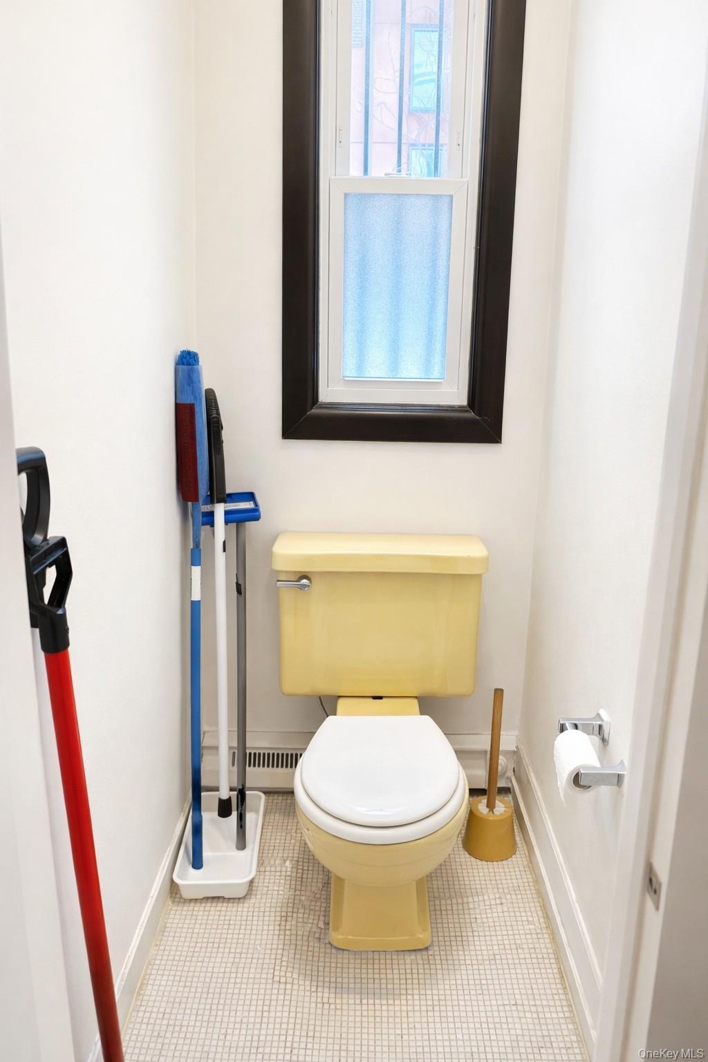 Single Family 68th Queens, NY 11374, MLS-960910-14