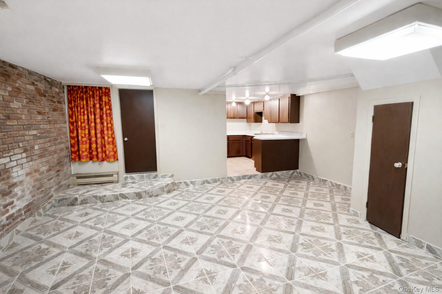 Single Family 68th Queens, NY 11374, MLS-960910-17