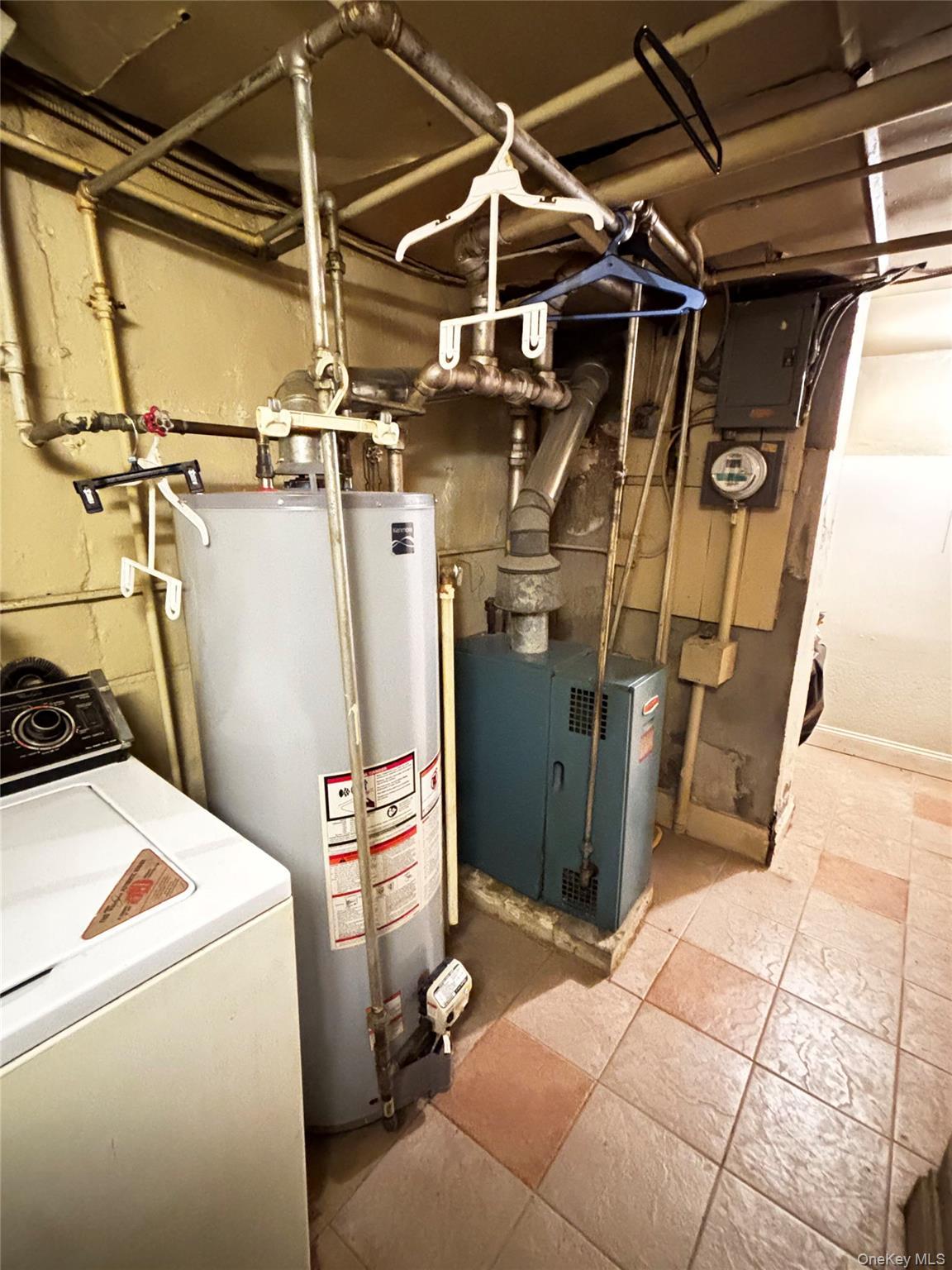 Single Family 68th  Queens, NY 11374, MLS-960910-22