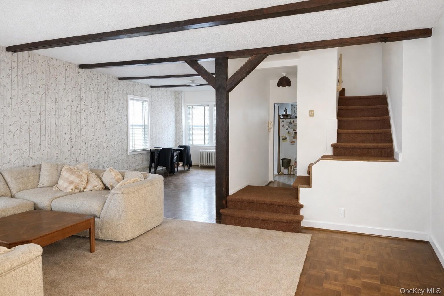 Single Family 68th Queens, NY 11374, MLS-960910-8