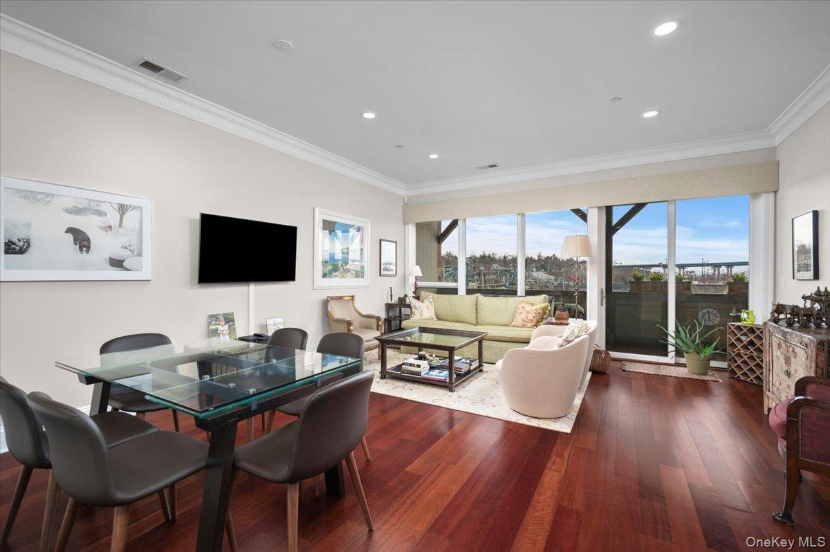 Condo Main  Westchester County, NY 10591, MLS-960916-10