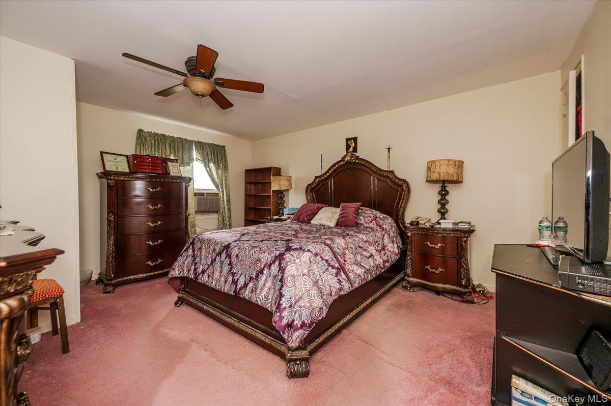 Single Family Bouck  Bronx, NY 10469, MLS-960919-10