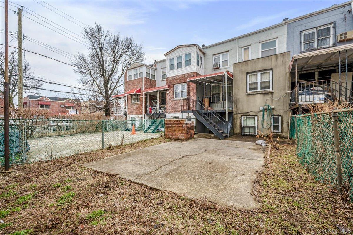 Single Family Bouck  Bronx, NY 10469, MLS-960919-26