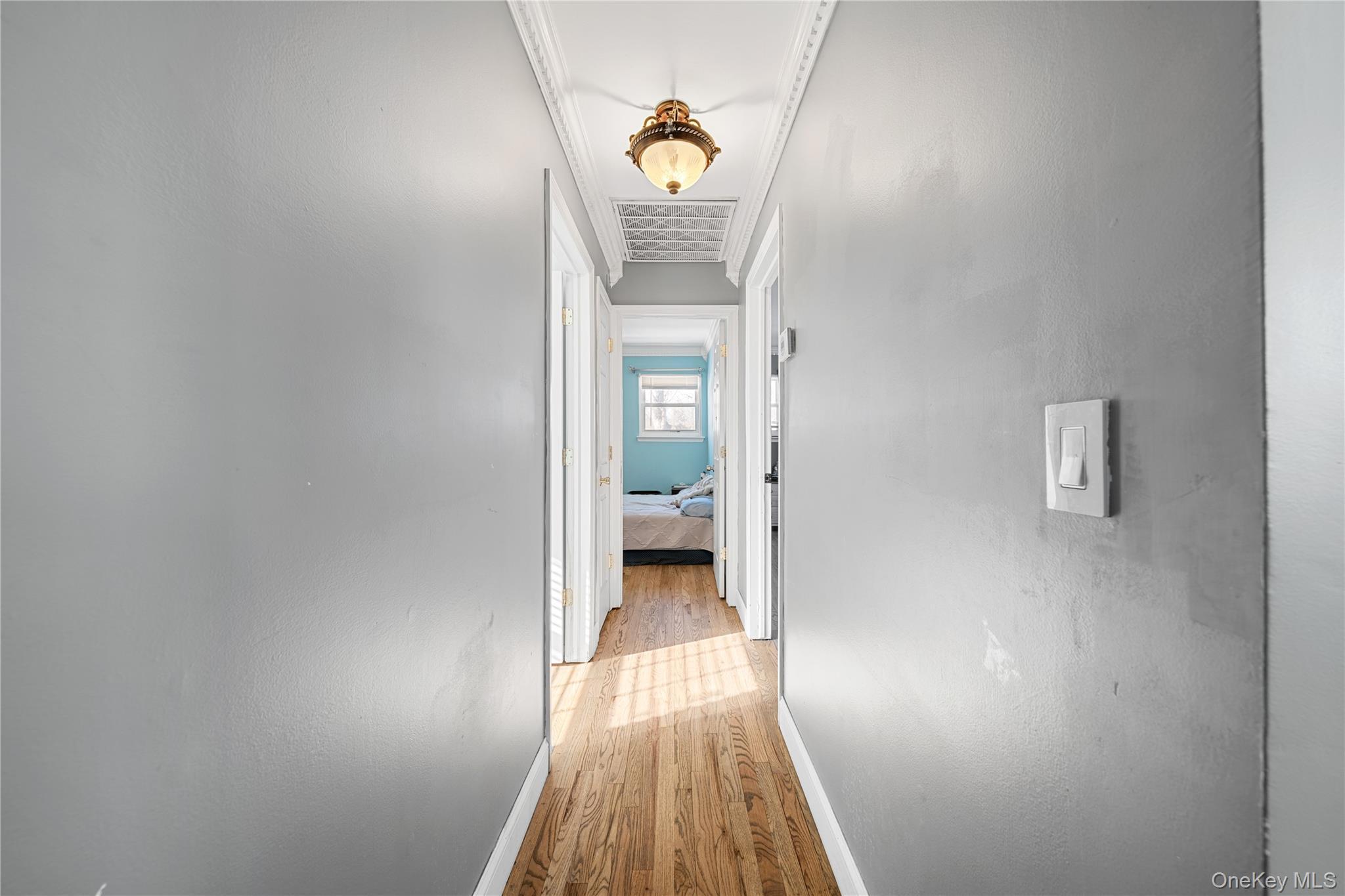 Single Family Revilo  Suffolk County, NY 11967, MLS-960928-18