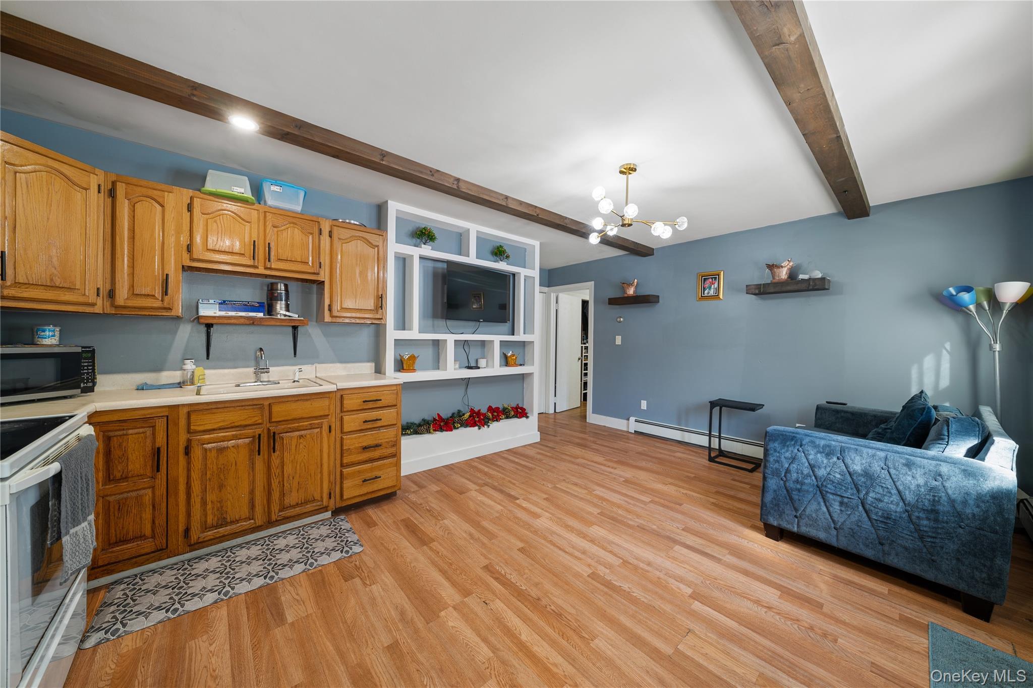 Single Family Revilo  Suffolk County, NY 11967, MLS-960928-28