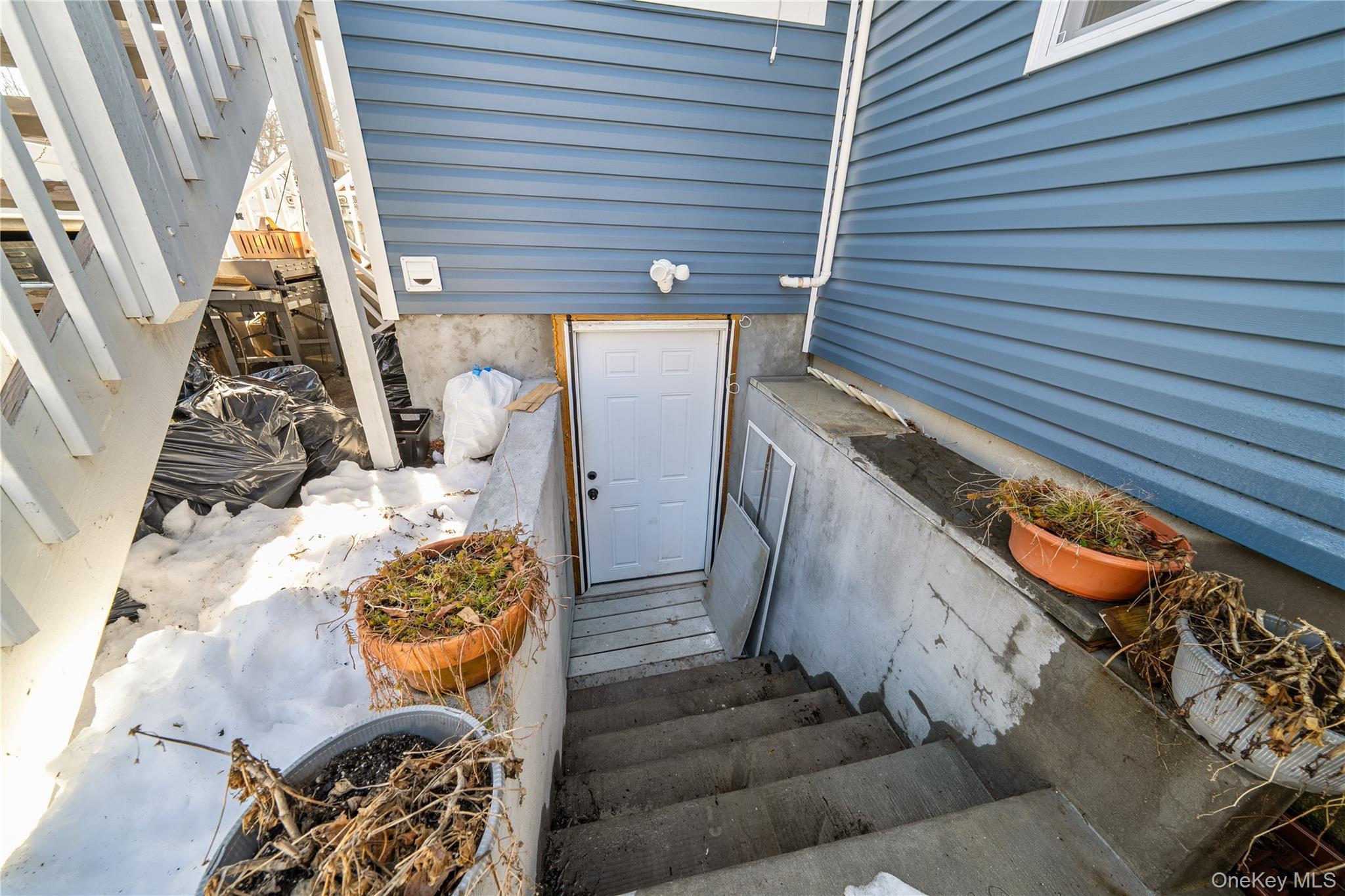 Single Family Revilo  Suffolk County, NY 11967, MLS-960928-32