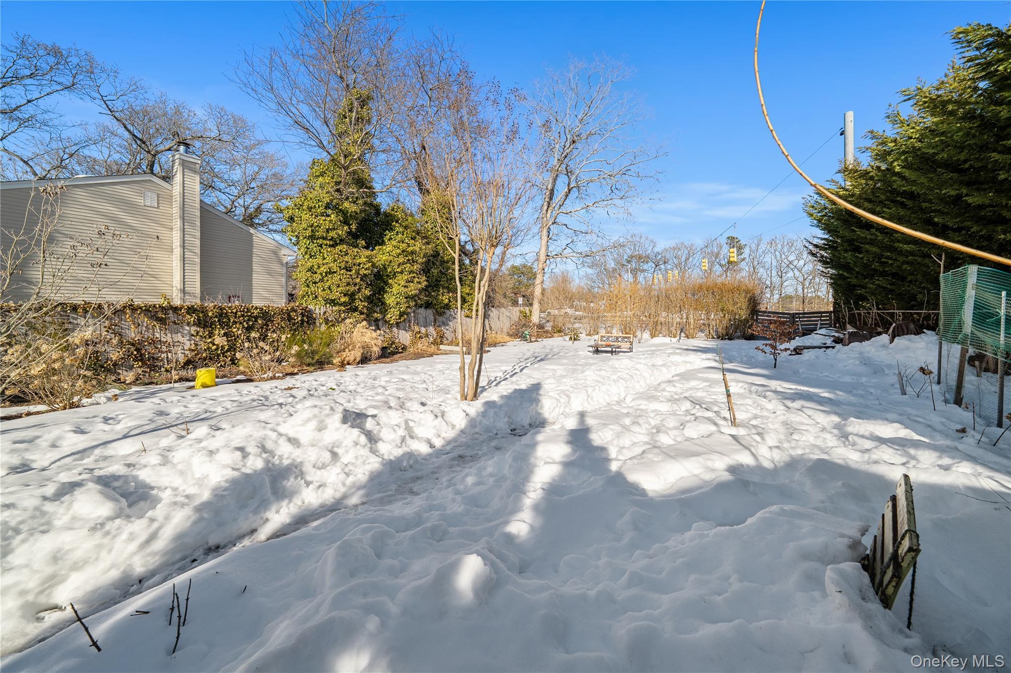 Single Family Revilo  Suffolk County, NY 11967, MLS-960928-35