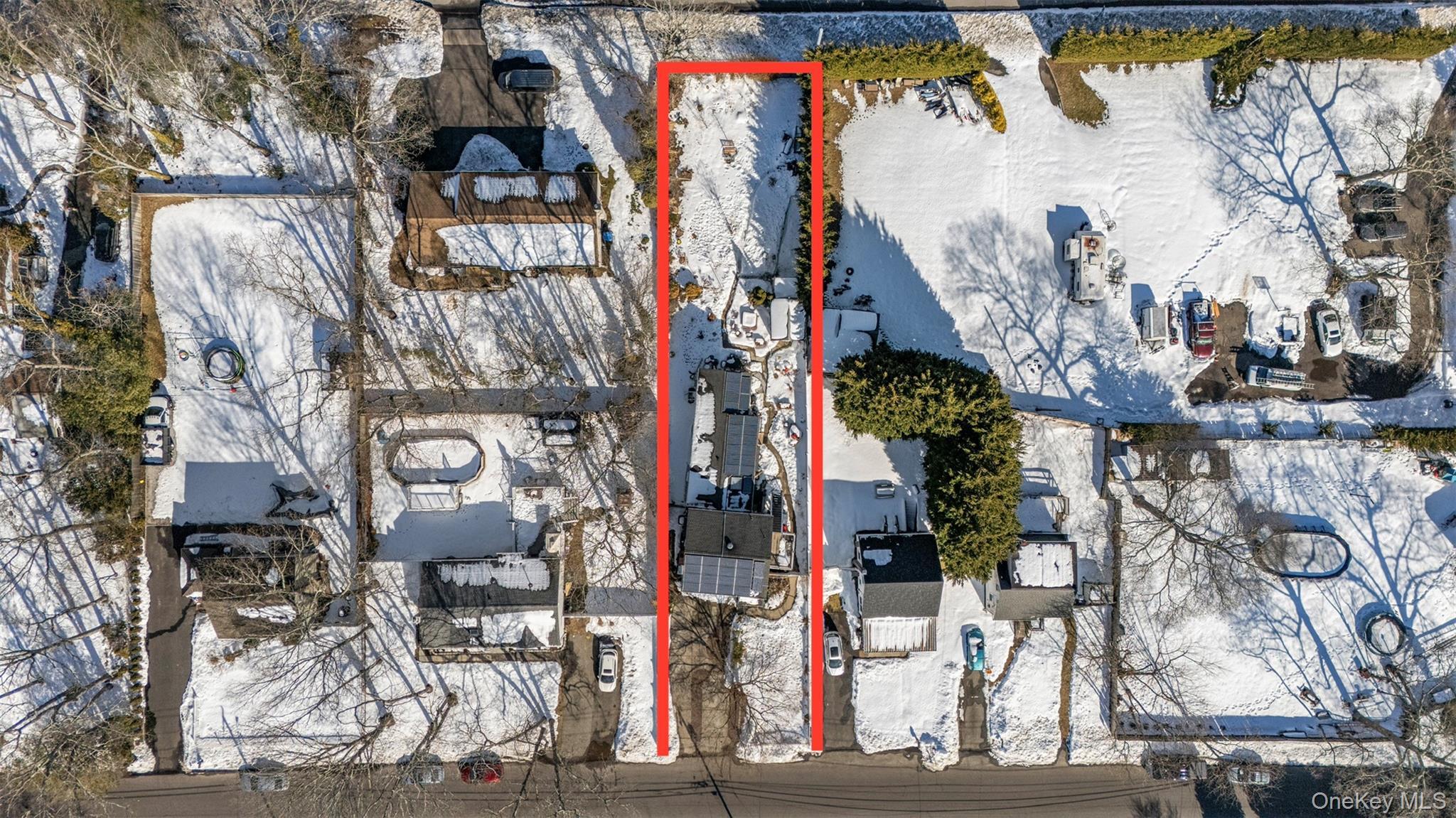 Single Family Revilo  Suffolk County, NY 11967, MLS-960928-37