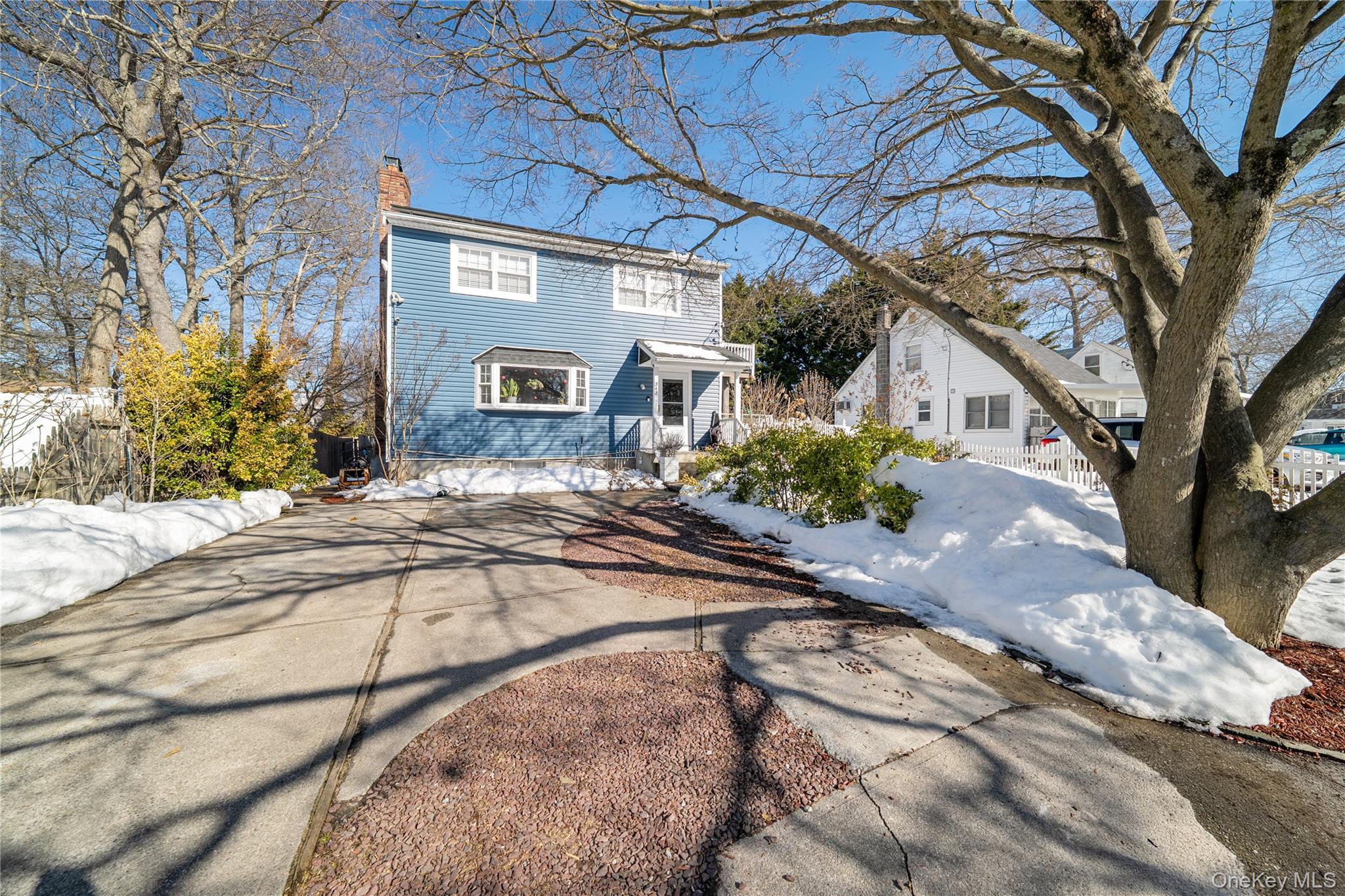 Single Family Revilo  Suffolk County, NY 11967, MLS-960928-4